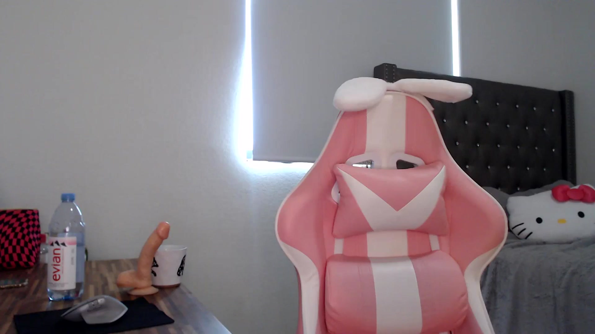 Gallery image thumbnail from iplayhardbabe's myfreecams stream on, 01/07/2024, 20:54 image 18 of 20