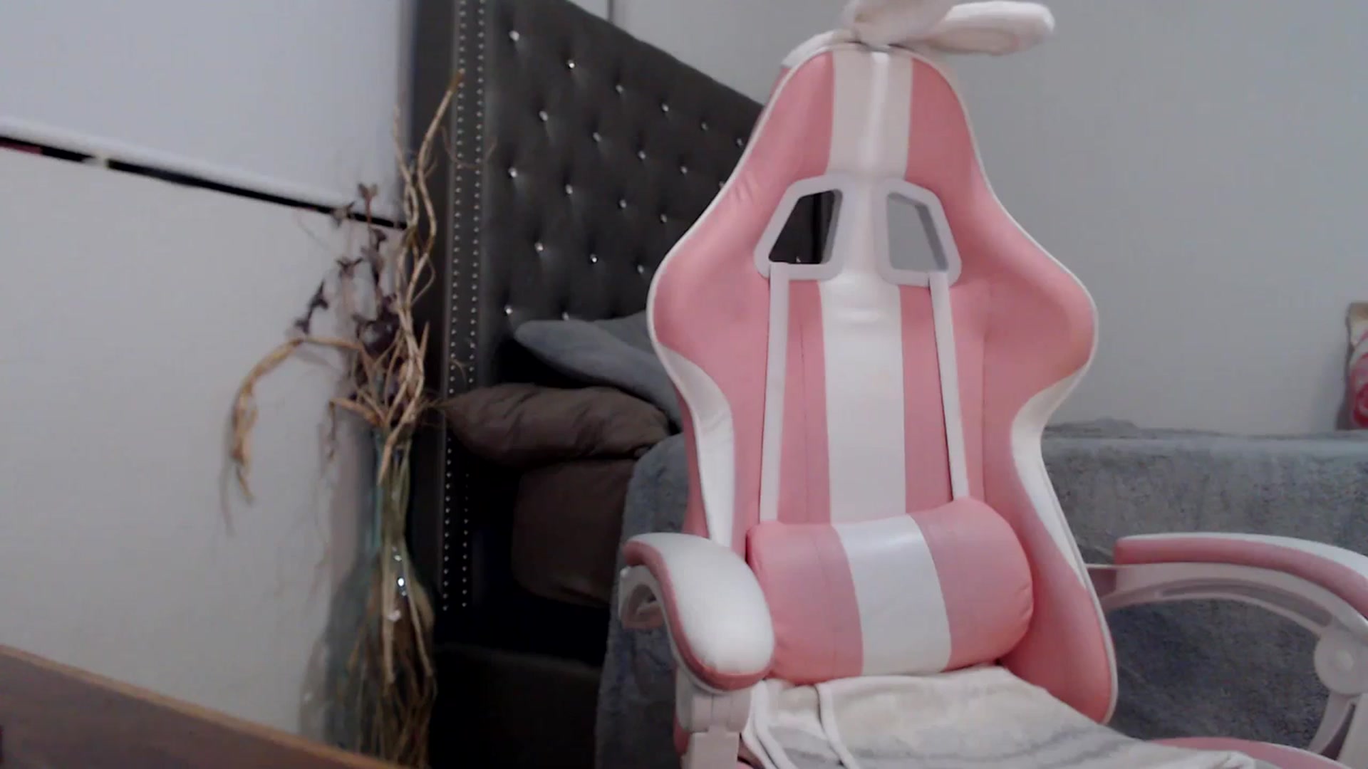 Gallery image thumbnail from iplayhardbabe's myfreecams stream on, 01/17/2024, 01:48 image 13 of 20
