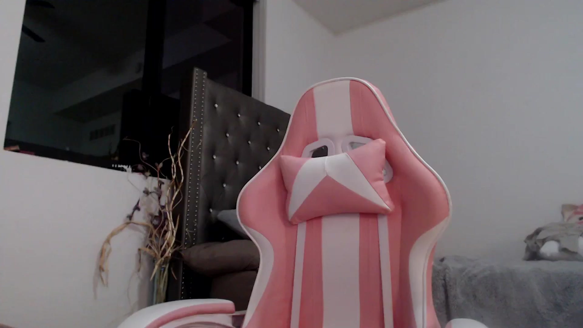 Gallery image thumbnail from iplayhardbabe's myfreecams stream on, 01/20/2024, 24:04 image 20 of 20