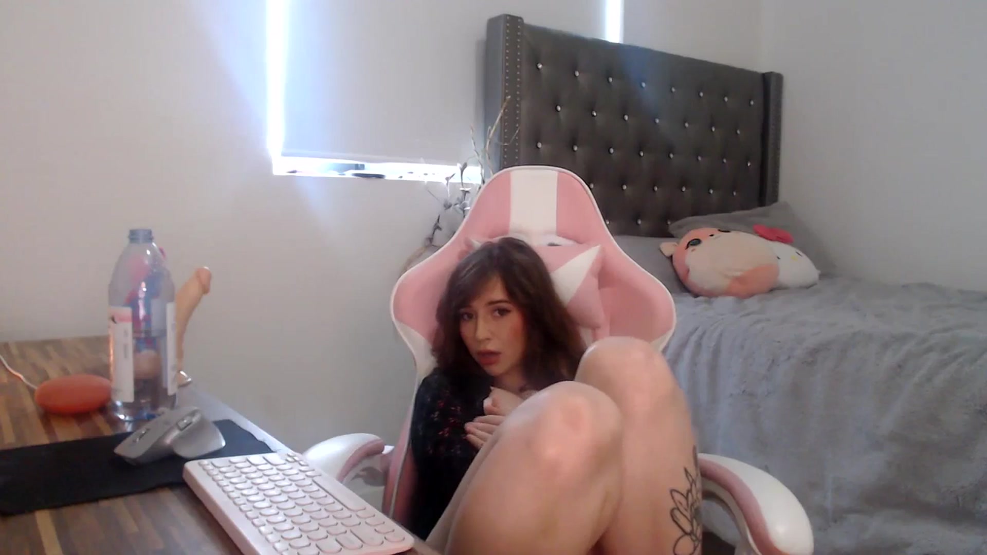 Gallery image thumbnail from iplayhardbabe's myfreecams stream on, 01/23/2024, 20:43 image 3 of 20