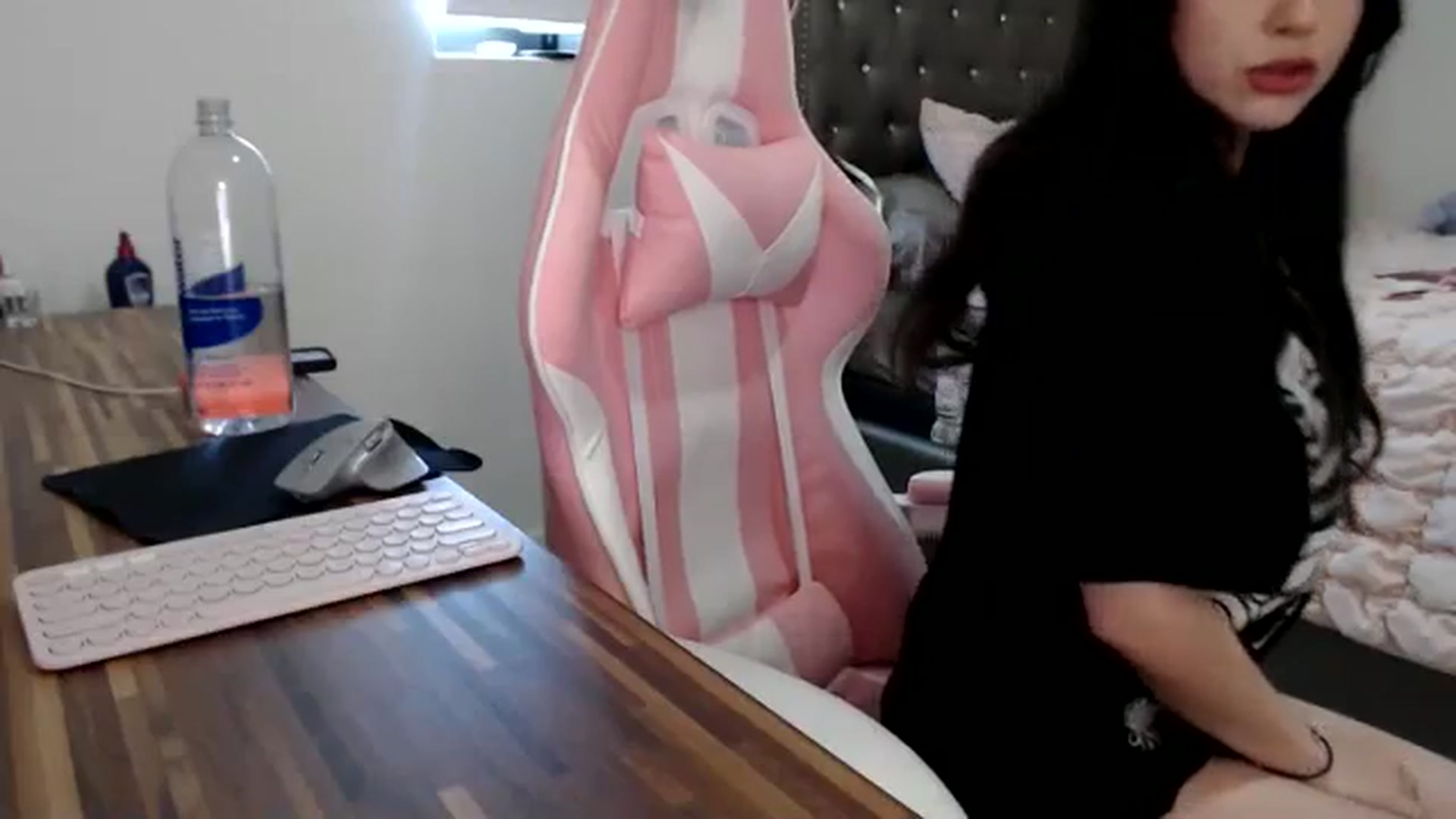 Gallery image thumbnail from iplayhardbabe's myfreecams stream on, 05/28/2024, 20:41 image 7 of 20