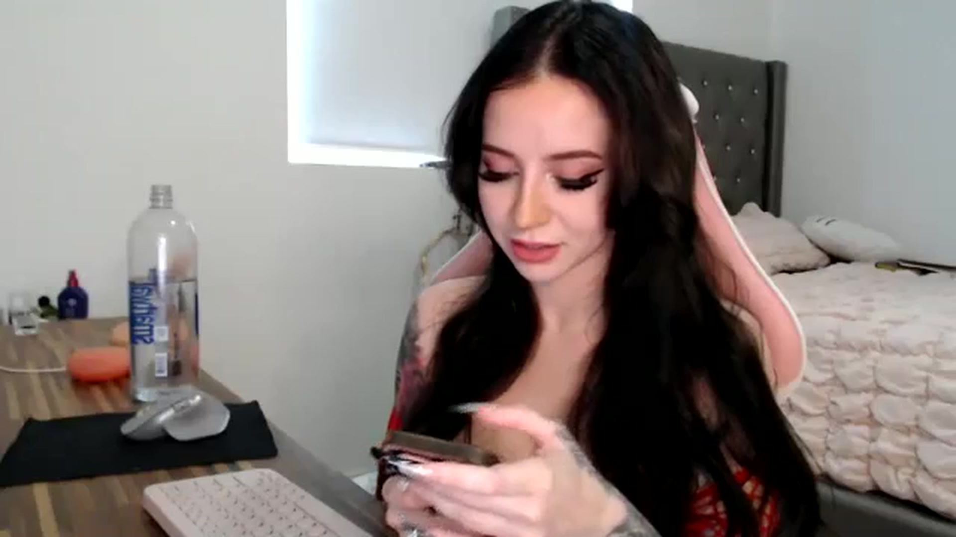 Gallery image thumbnail from iplayhardbabe's myfreecams stream on, 06/07/2024, 19:35 image 3 of 20