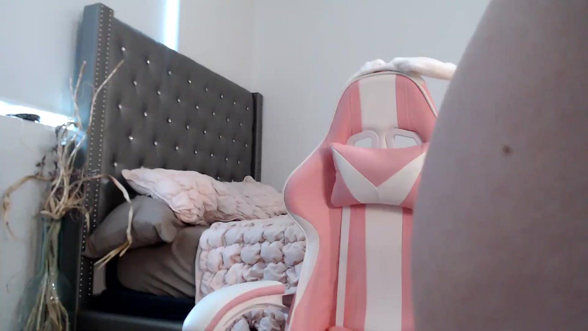 Gallery image thumbnail from iplayhardbabe's myfreecams stream on, 06/09/2024, 20:09 image 17 of 20