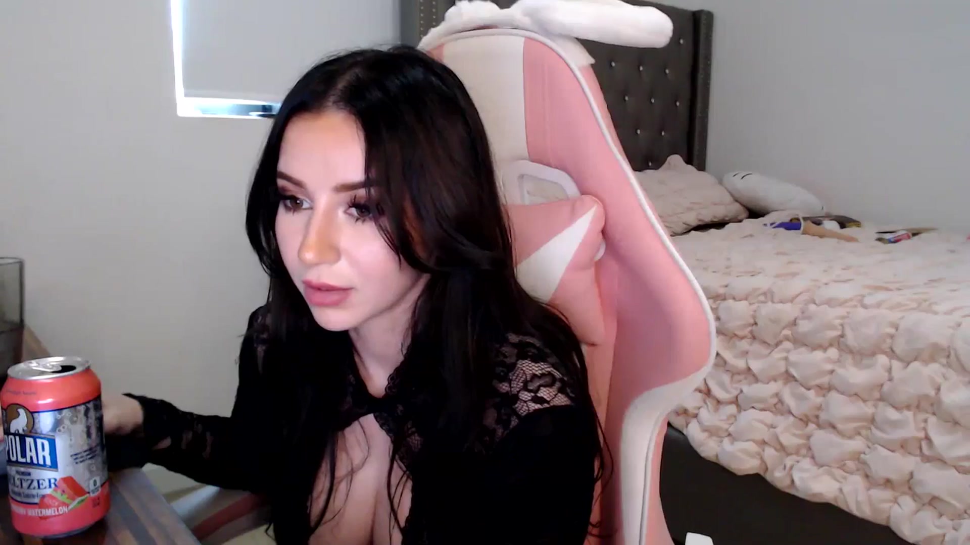 Gallery image thumbnail from iplayhardbabe's myfreecams stream on, 06/09/2024, 23:36 image 5 of 20