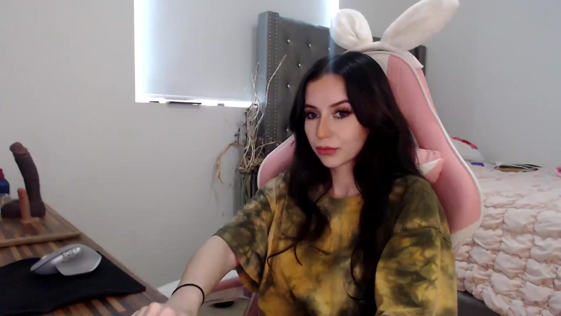Gallery image thumbnail from iplayhardbabe's myfreecams stream on, 06/15/2024, 20:00 image 5 of 20