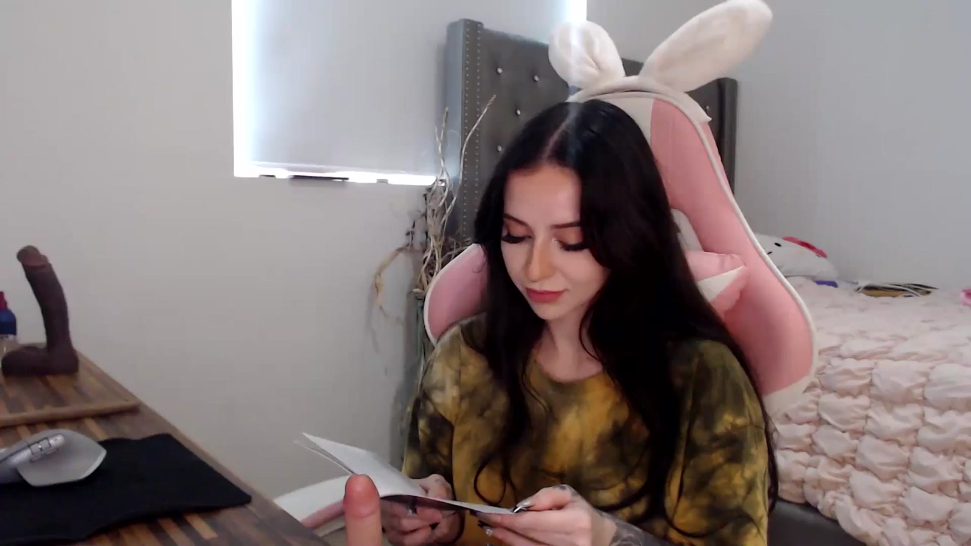 Gallery image thumbnail from iplayhardbabe's myfreecams stream on, 06/15/2024, 20:00 image 15 of 20