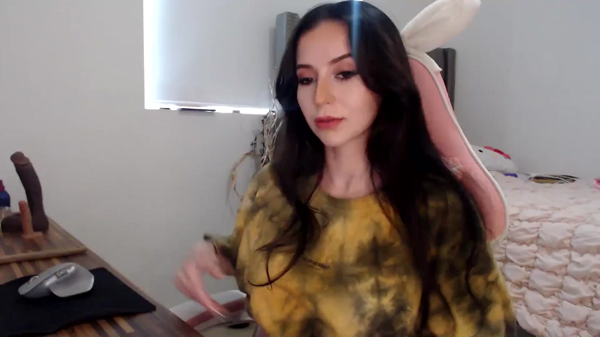 Gallery image thumbnail from iplayhardbabe's myfreecams stream on, 06/15/2024, 20:00 image 6 of 20