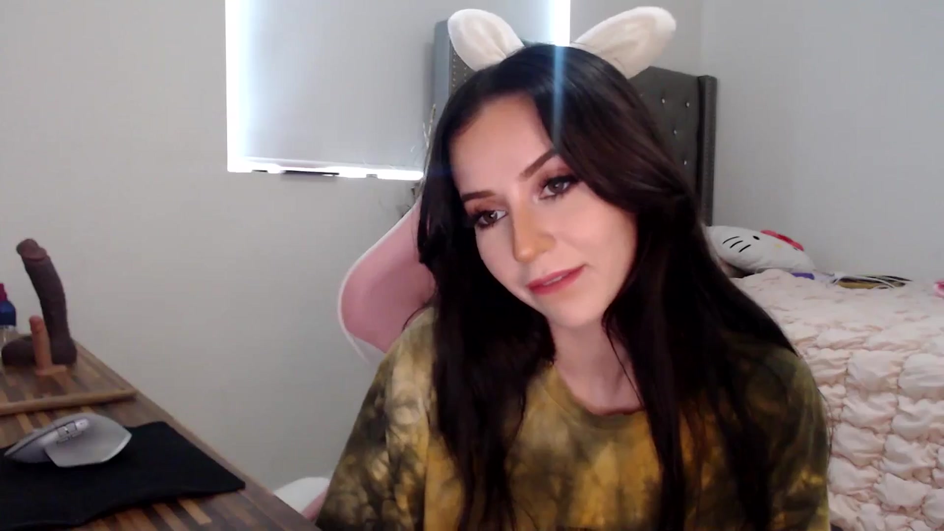 Gallery image thumbnail from iplayhardbabe's myfreecams stream on, 06/15/2024, 20:00 image 10 of 20