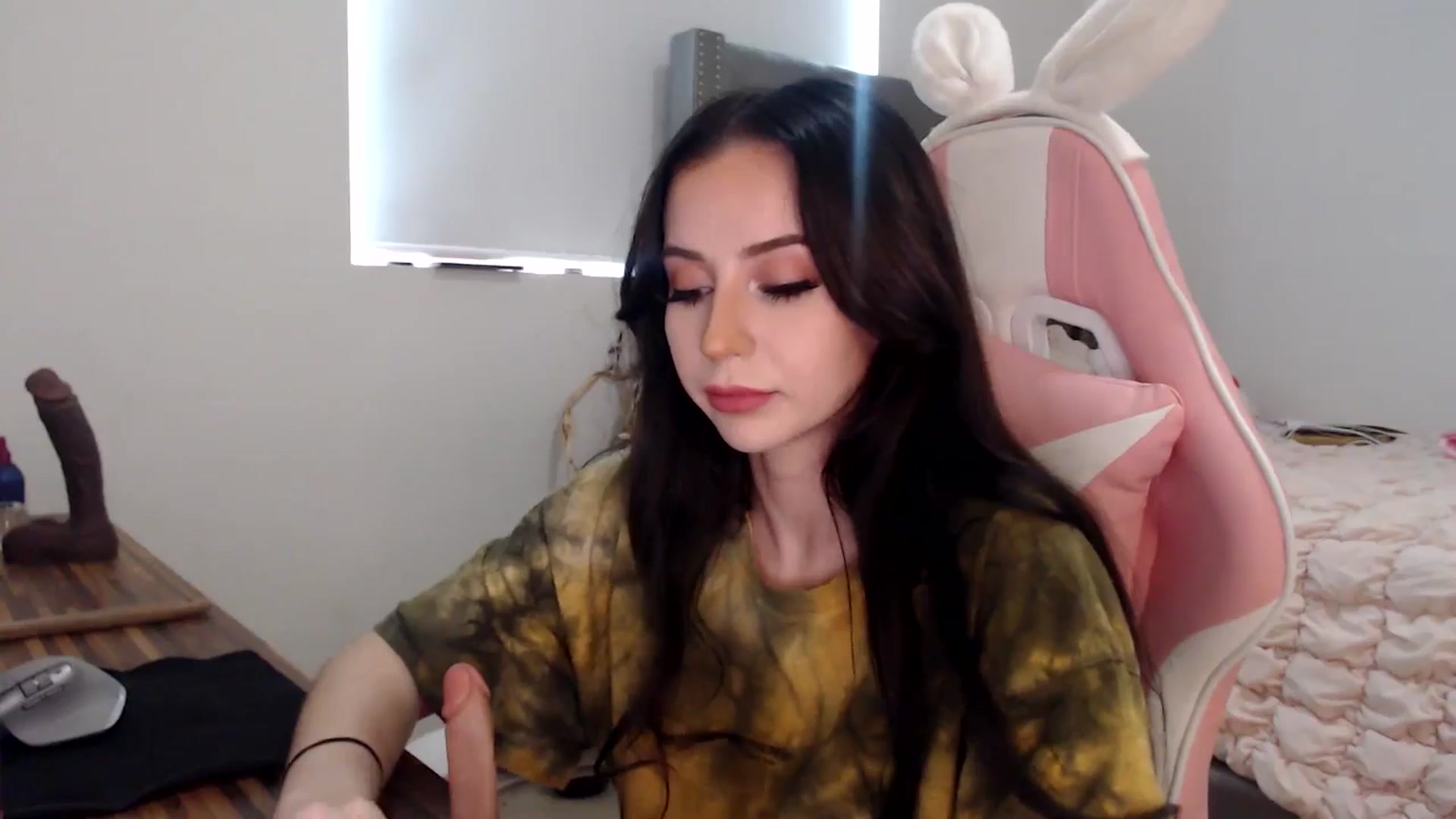 Gallery image thumbnail from iplayhardbabe's myfreecams stream on, 06/15/2024, 20:00 image 18 of 20