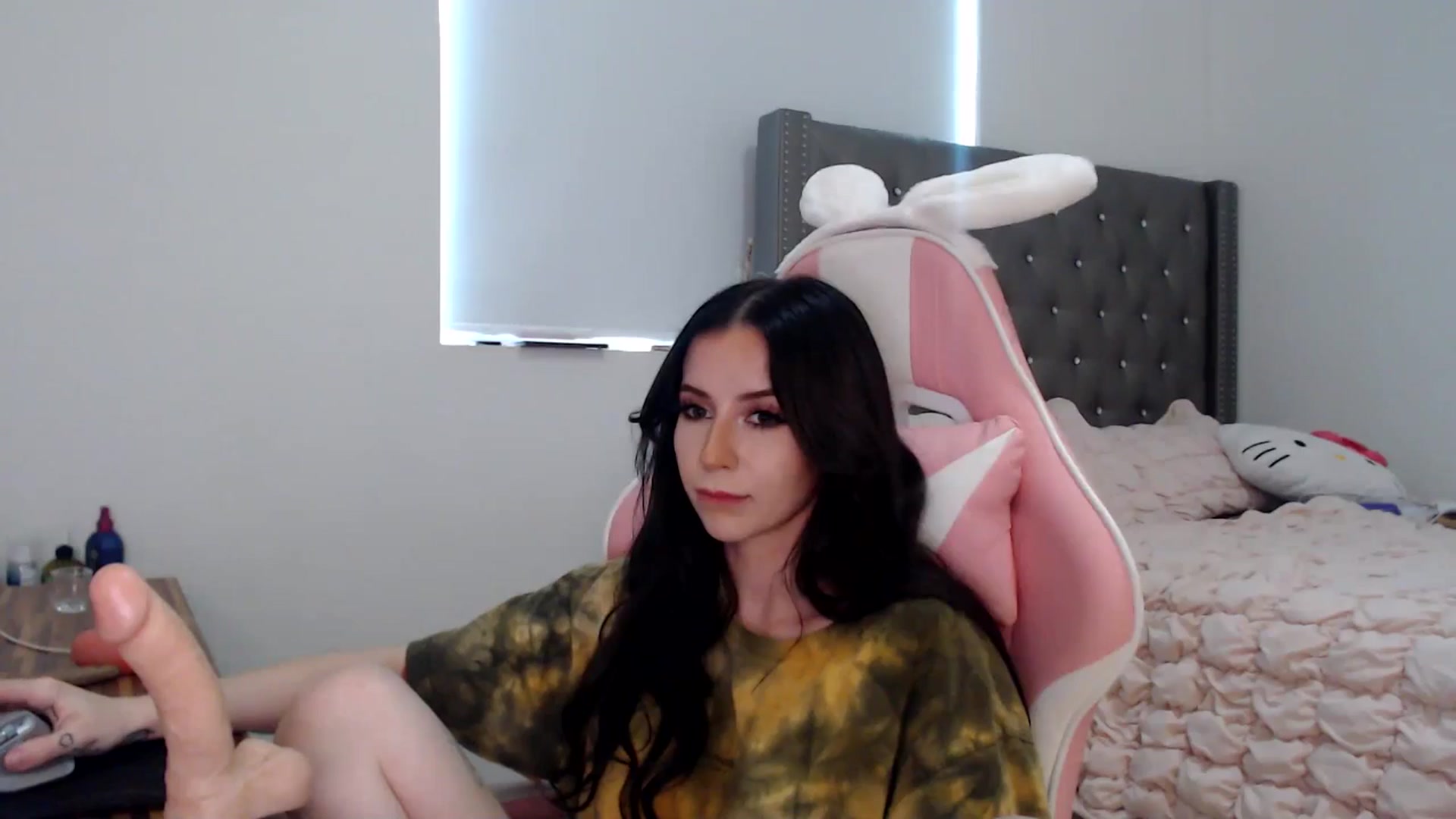 Gallery image thumbnail from iplayhardbabe's myfreecams stream on, 06/15/2024, 22:12 image 8 of 20
