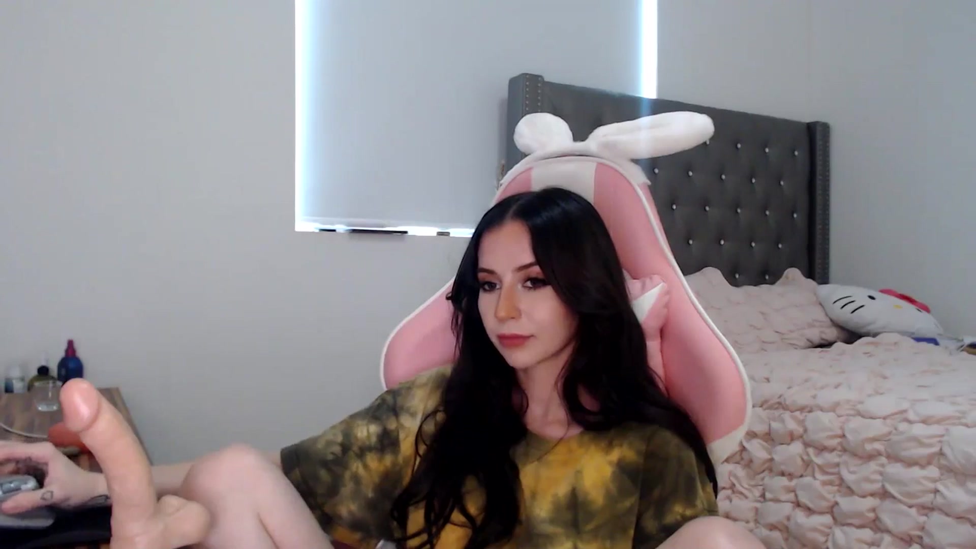 Gallery image thumbnail from iplayhardbabe's myfreecams stream on, 06/15/2024, 22:12 image 10 of 20