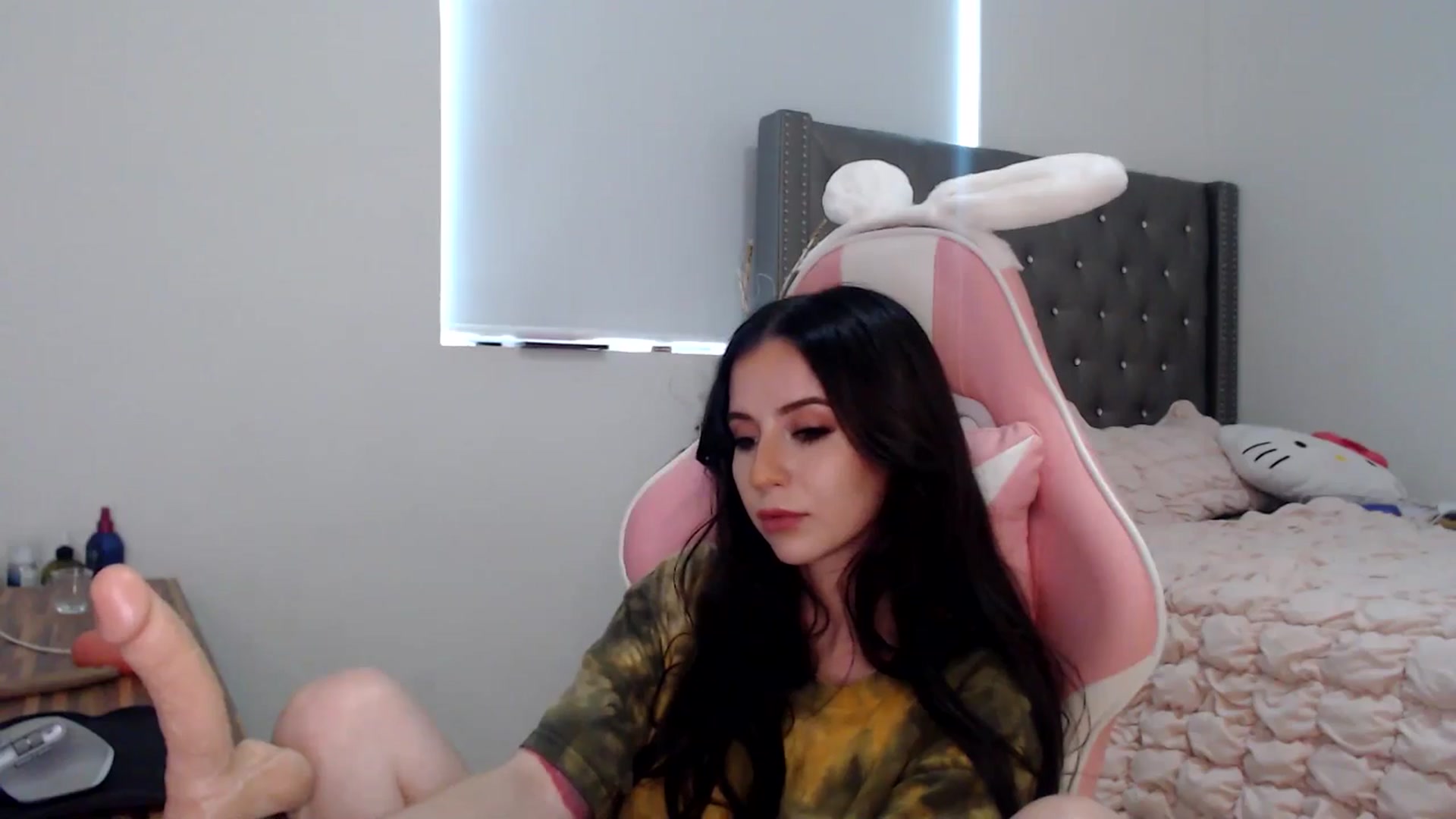 Gallery image thumbnail from iplayhardbabe's myfreecams stream on, 06/15/2024, 22:12 image 17 of 20