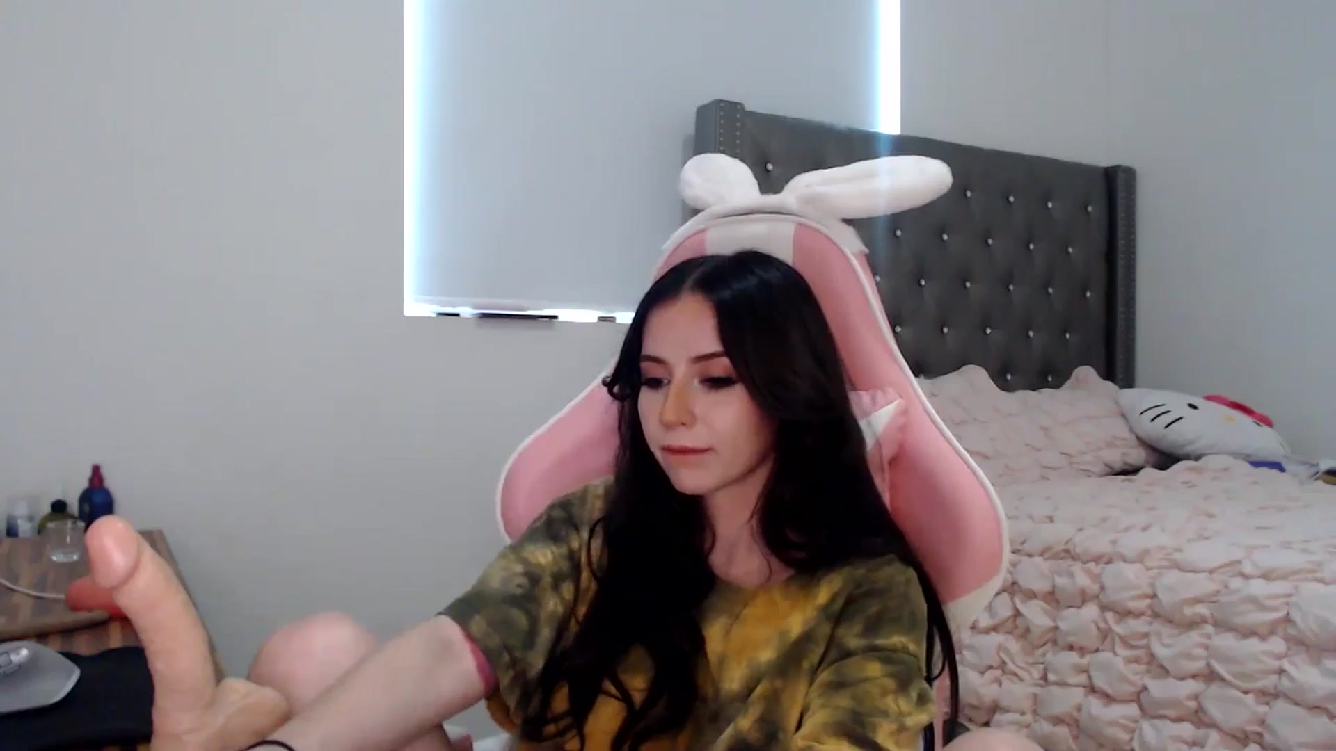 Gallery image thumbnail from iplayhardbabe's myfreecams stream on, 06/15/2024, 22:12 image 7 of 20