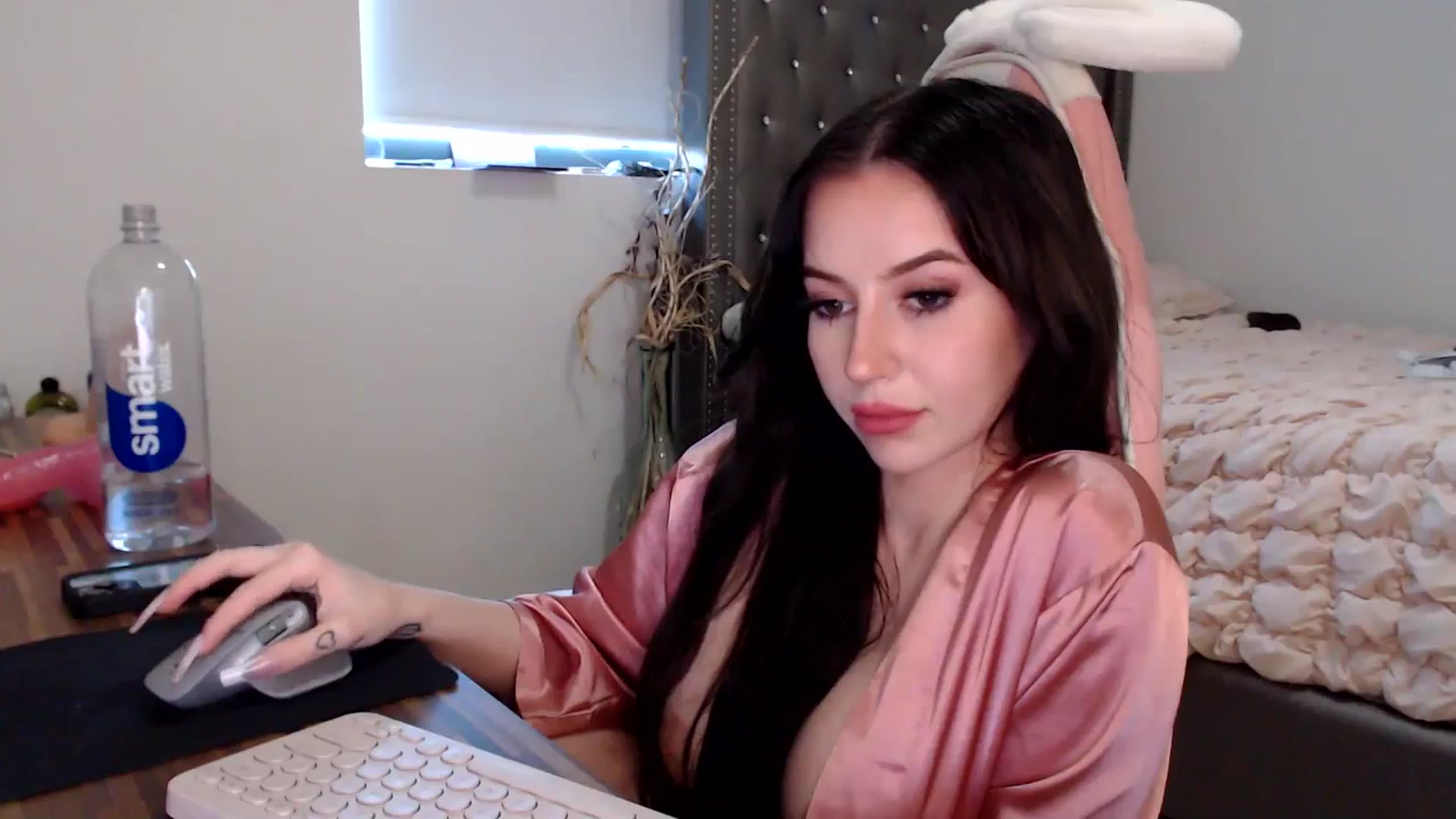 Gallery image thumbnail from iplayhardbabe's myfreecams stream on, 06/28/2024, 21:54 image 7 of 20