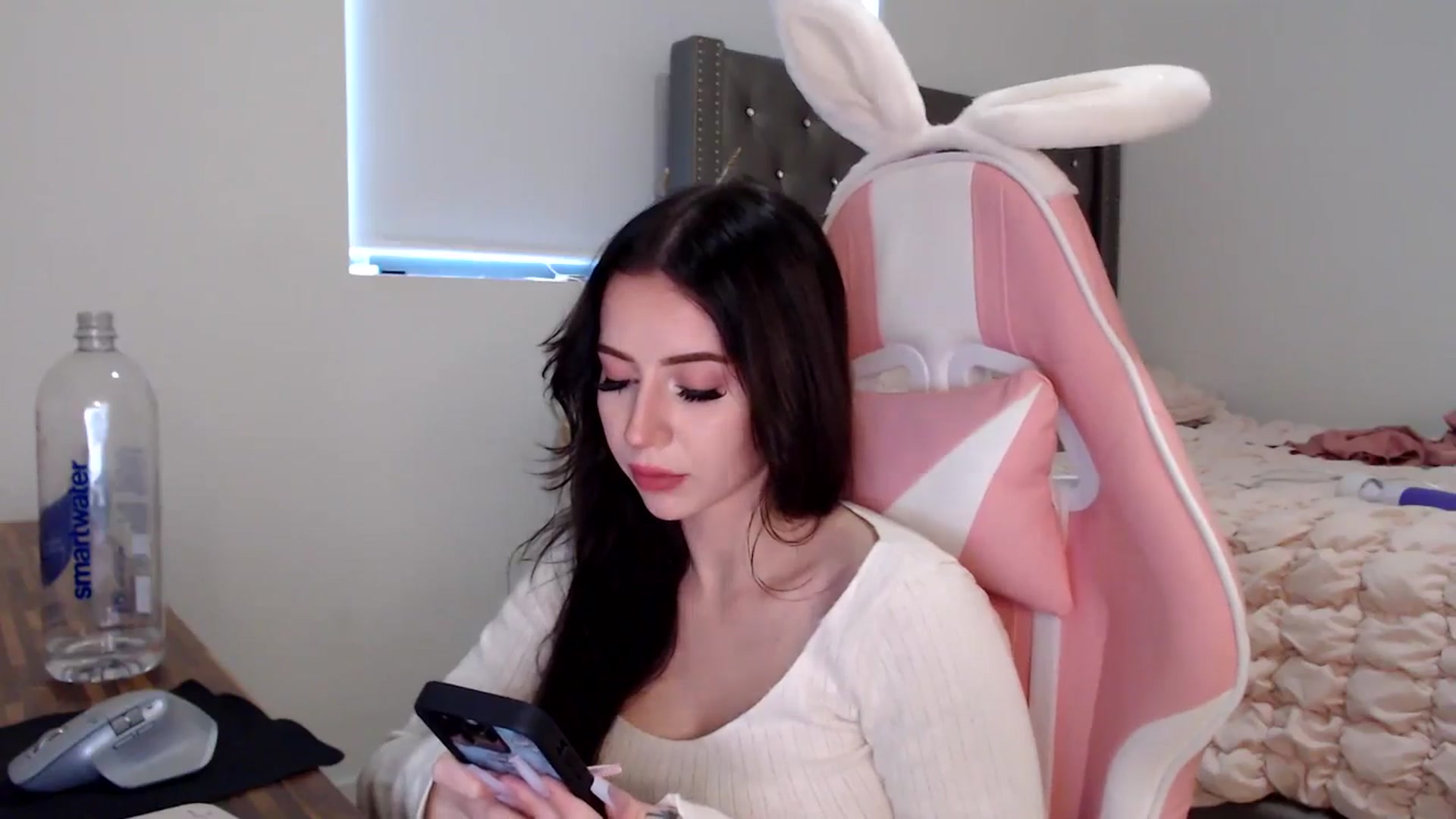 Gallery image thumbnail from iplayhardbabe's myfreecams stream on, 06/29/2024, 22:41 image 10 of 20
