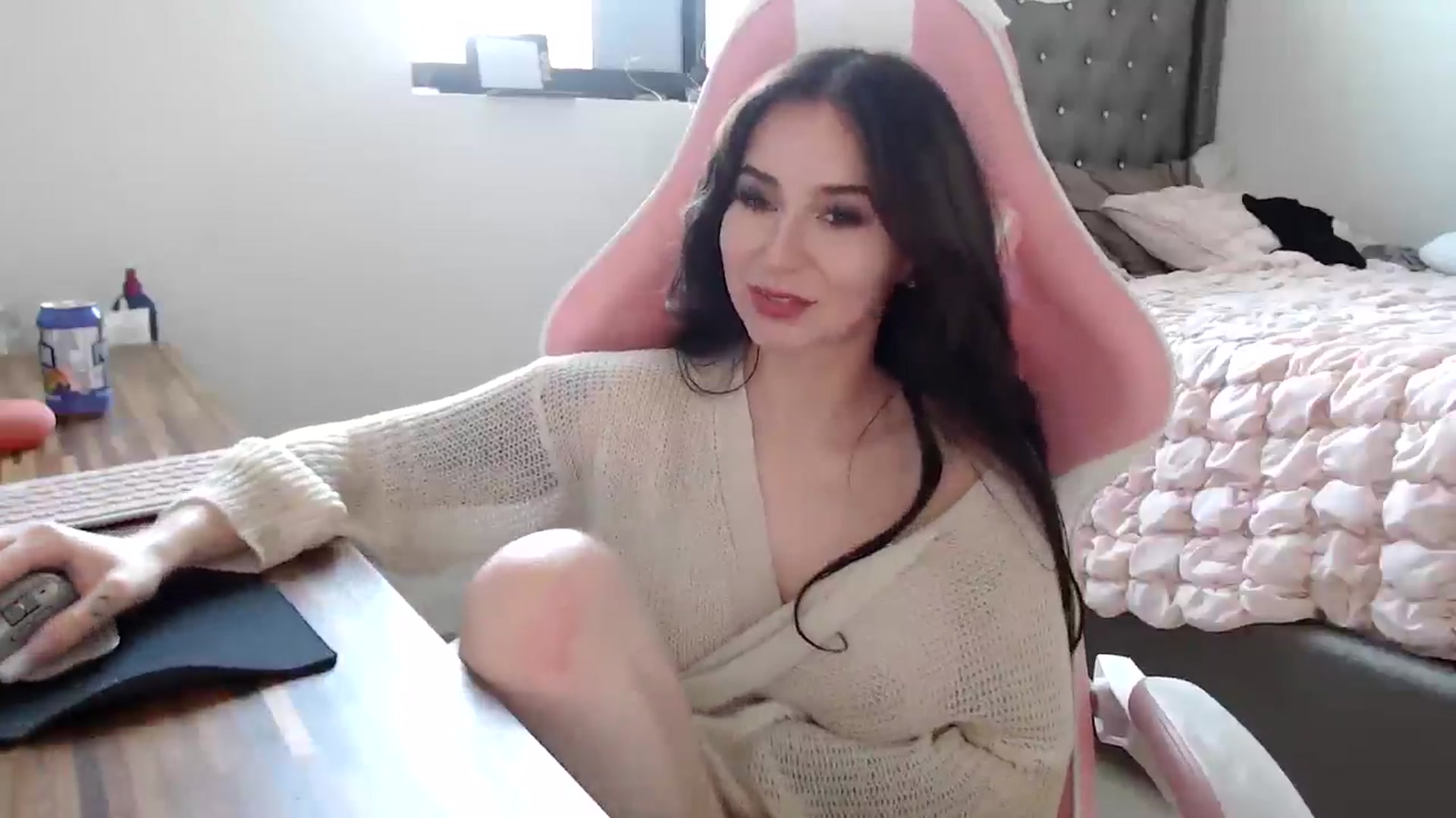 Gallery image thumbnail from iplayhardbabe's myfreecams stream on, 07/07/2024, 23:15 image 4 of 20