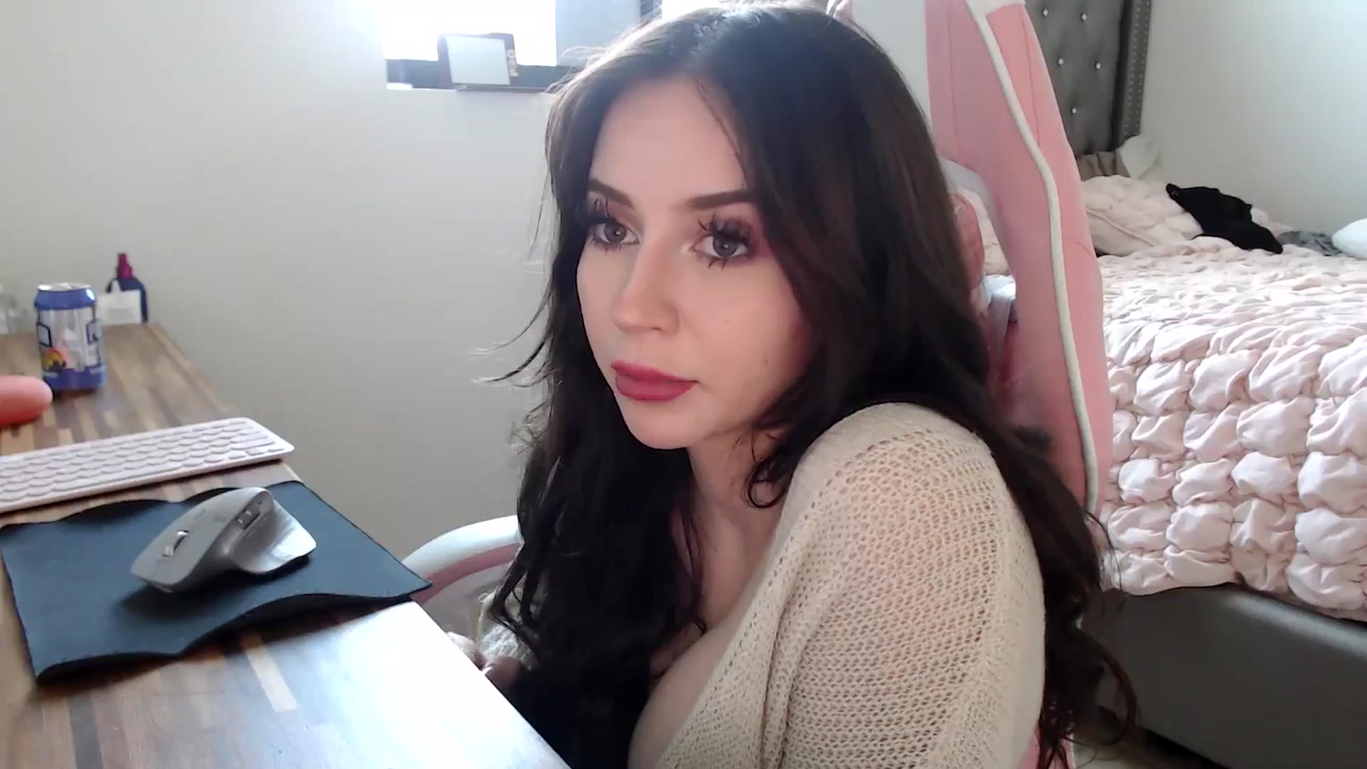 Gallery image thumbnail from iplayhardbabe's myfreecams stream on, 07/07/2024, 23:15 image 8 of 20