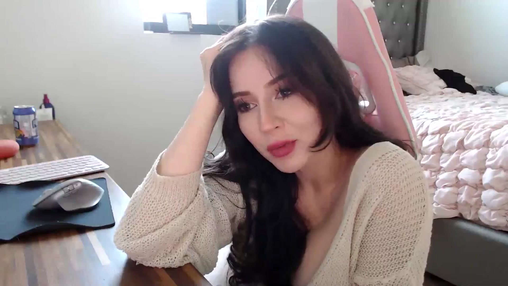 Gallery image thumbnail from iplayhardbabe's myfreecams stream on, 07/07/2024, 23:15 image 7 of 20