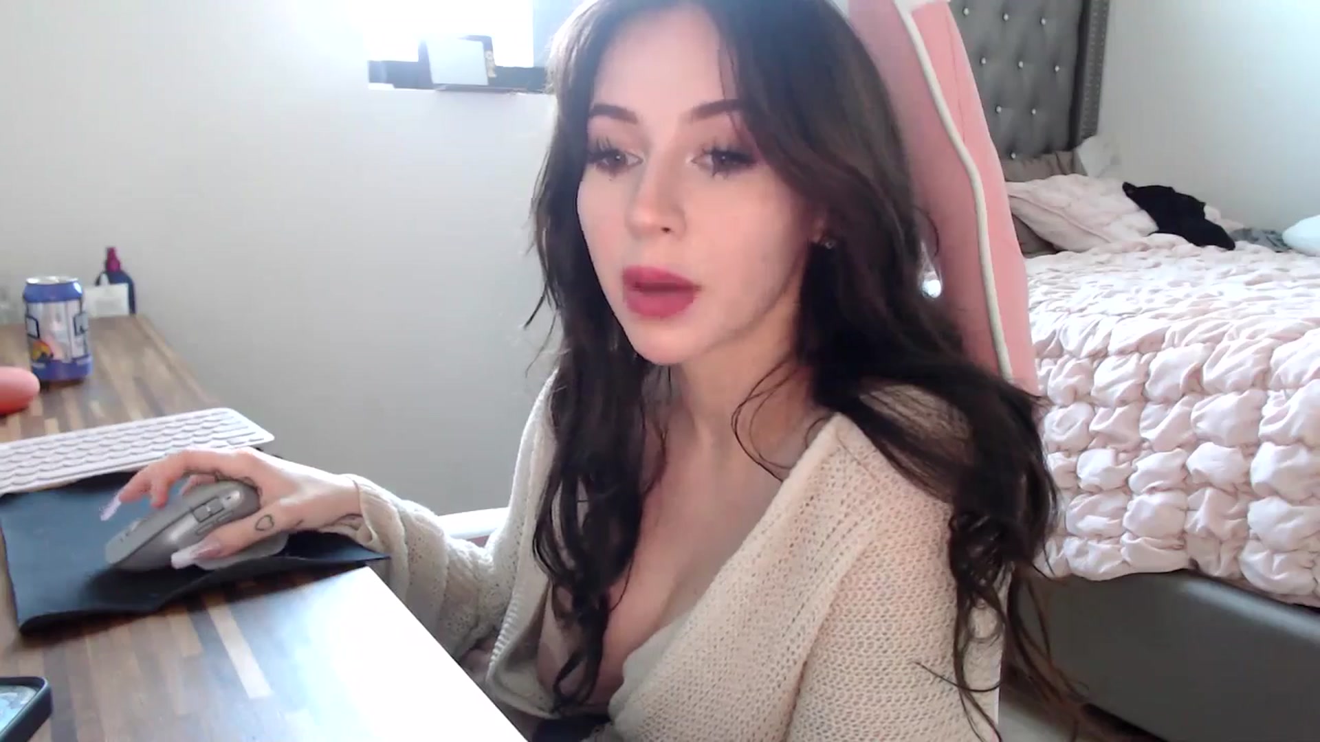 Gallery image thumbnail from iplayhardbabe's myfreecams stream on, 07/07/2024, 23:15 image 13 of 20