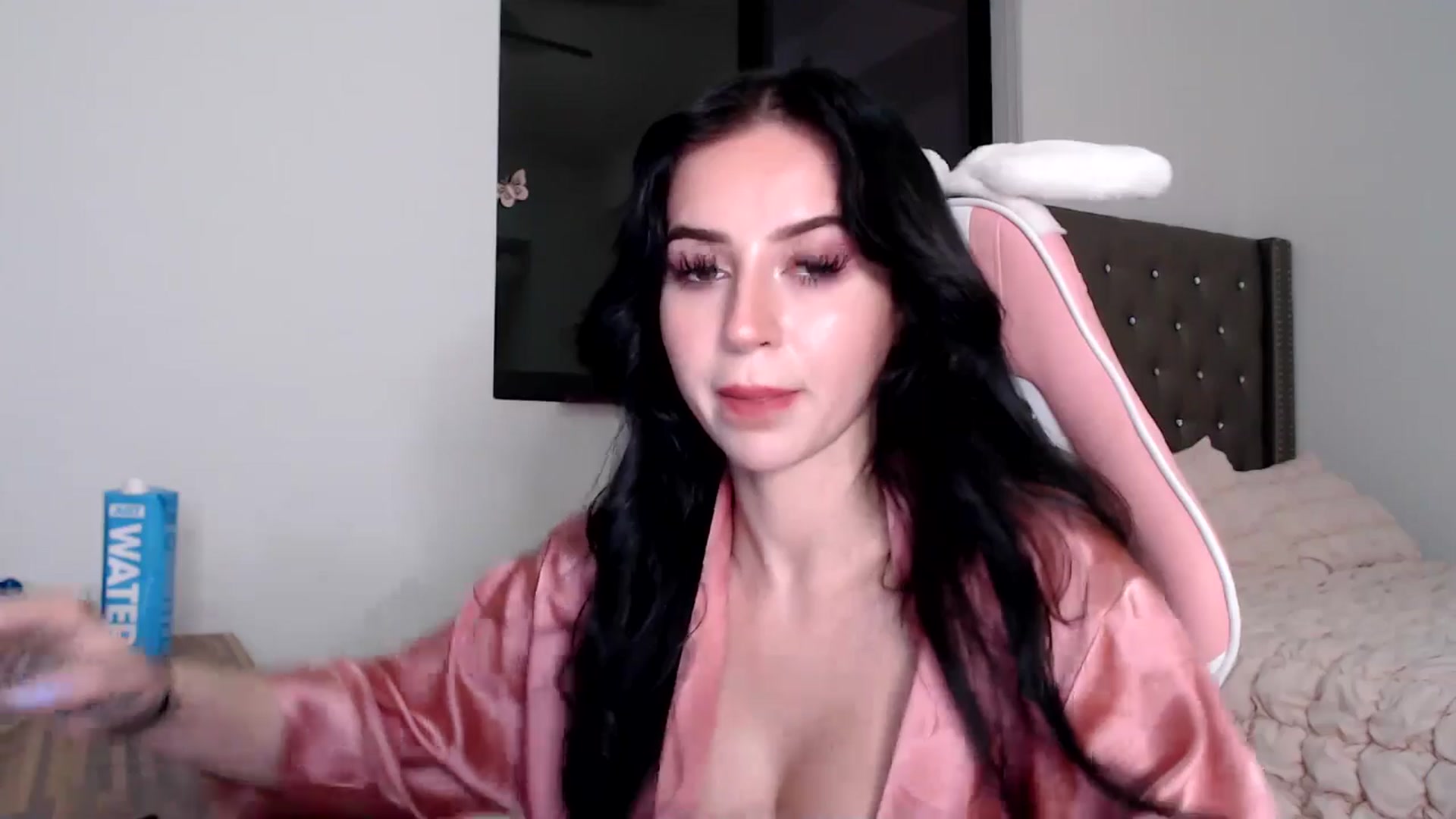 Gallery image thumbnail from iplayhardbabe's myfreecams stream on, 07/24/2024, 02:12 image 5 of 20