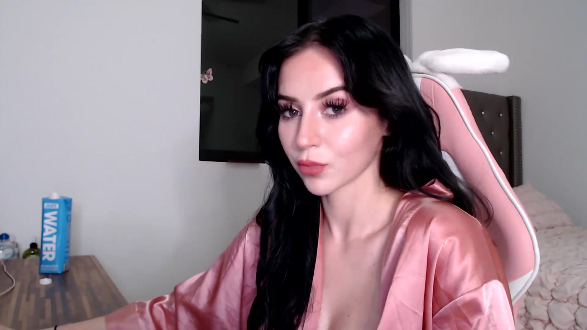 Gallery image thumbnail from iplayhardbabe's myfreecams stream on, 07/24/2024, 02:12 image 12 of 20