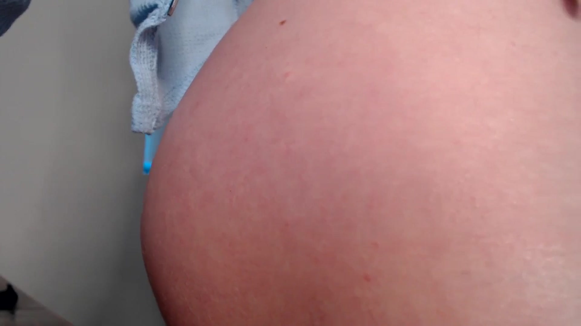 Gallery image thumbnail from iplayhardbabe's myfreecams stream on, 07/27/2024, 22:06 image 4 of 20