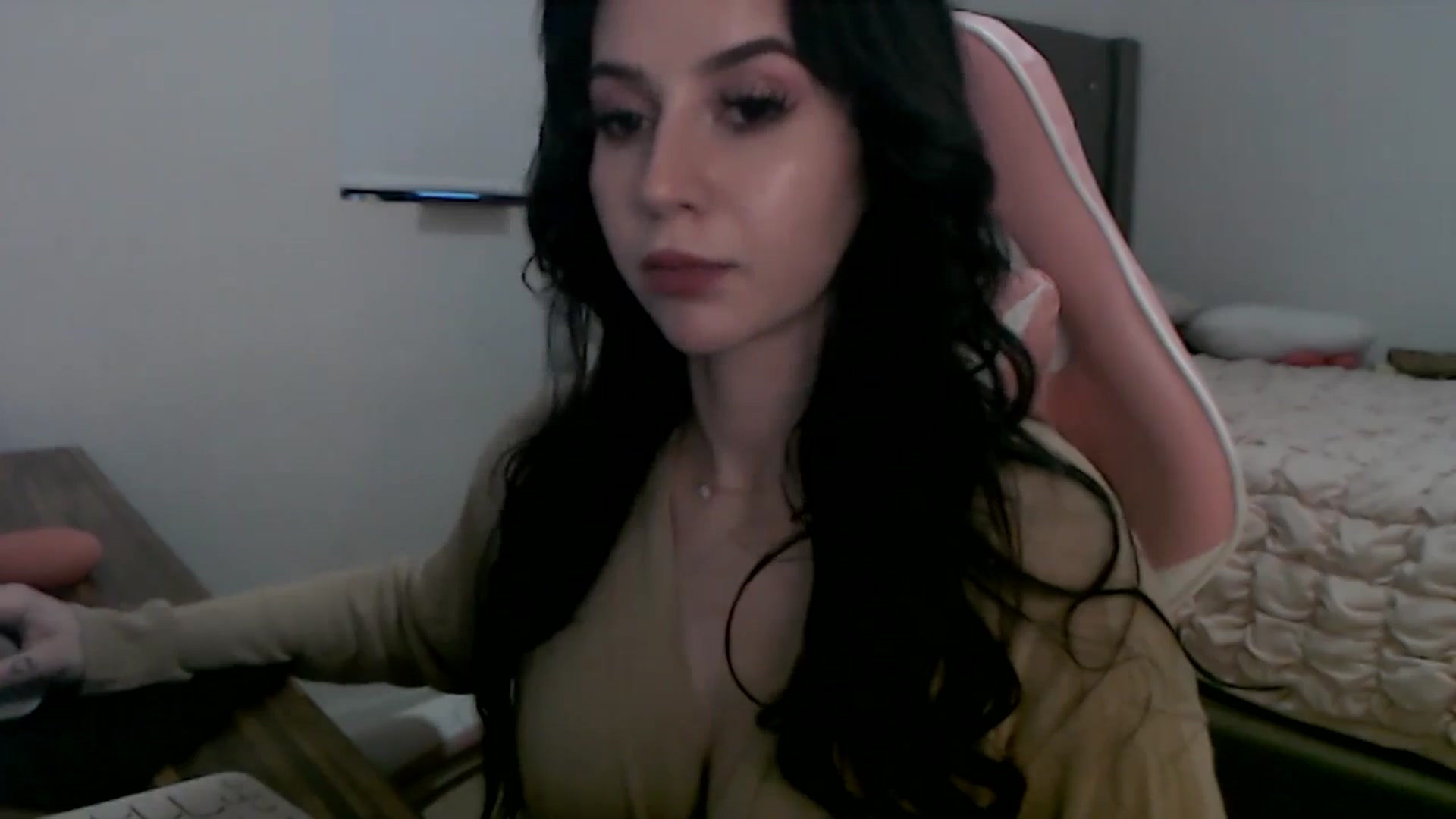 Gallery image thumbnail from iplayhardbabe's myfreecams stream on, 08/01/2024, 24:24 image 15 of 20