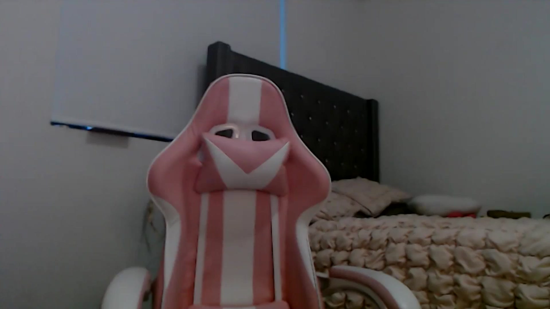 Gallery image thumbnail from iplayhardbabe's myfreecams stream on, 08/01/2024, 24:24 image 13 of 20