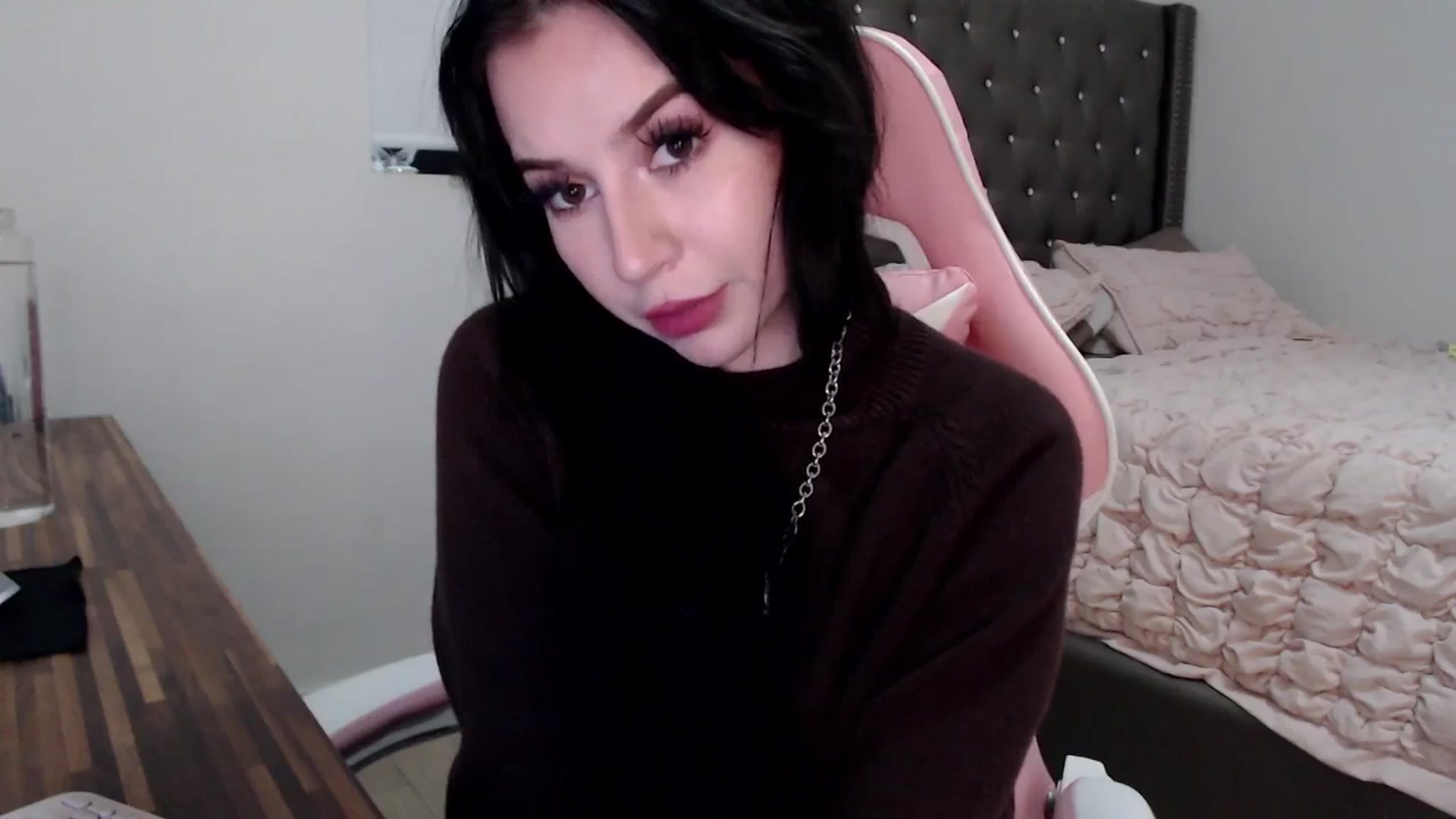 Gallery image thumbnail from iplayhardbabe's myfreecams stream on, 08/03/2024, 23:13 image 15 of 20