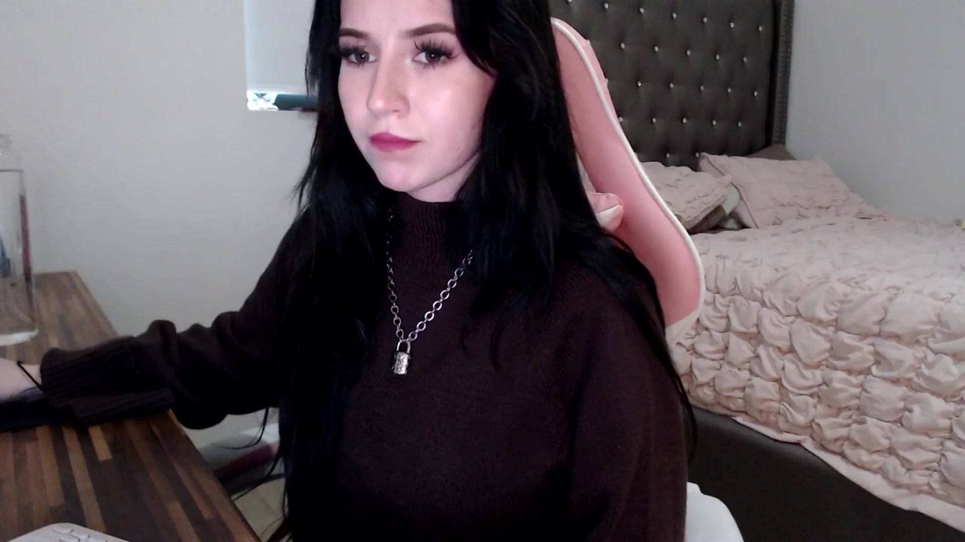 Gallery image thumbnail from iplayhardbabe's myfreecams stream on, 08/03/2024, 23:13 image 10 of 20