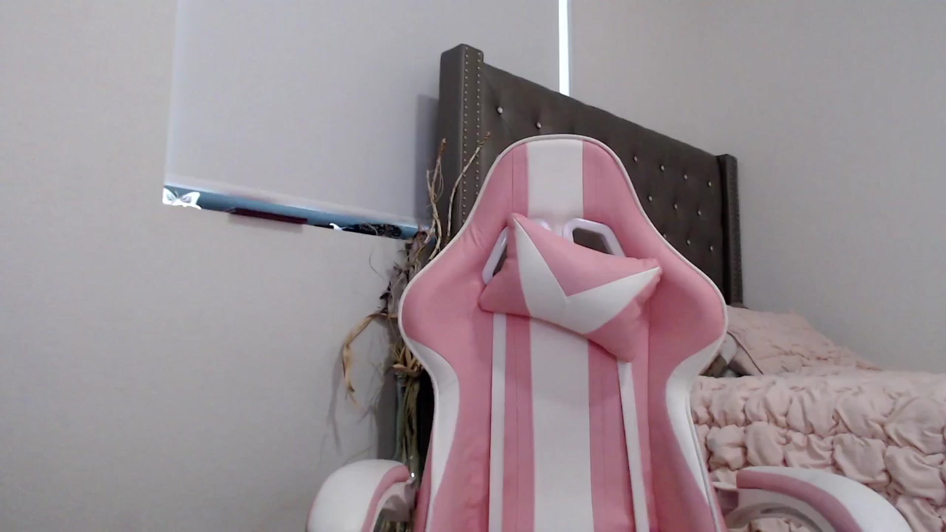 Gallery image thumbnail from iplayhardbabe's myfreecams stream on, 08/03/2024, 23:13 image 6 of 20