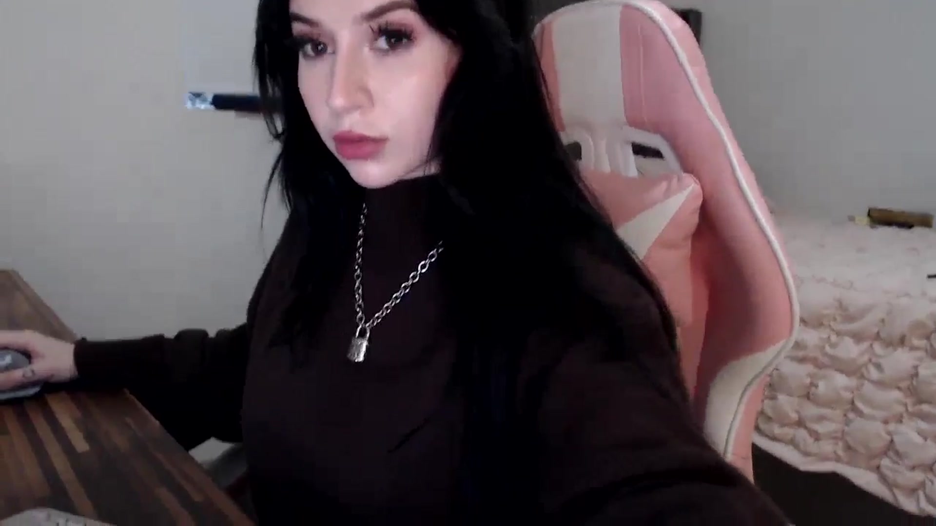 Gallery image thumbnail from iplayhardbabe's myfreecams stream on, 08/03/2024, 23:52 image 18 of 20