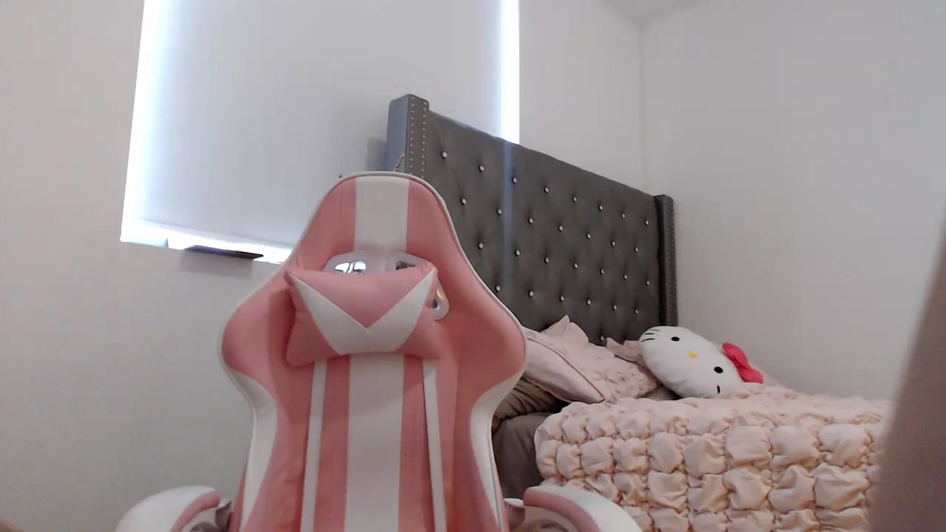 Gallery image thumbnail from iplayhardbabe's myfreecams stream on, 08/07/2024, 22:24 image 8 of 20