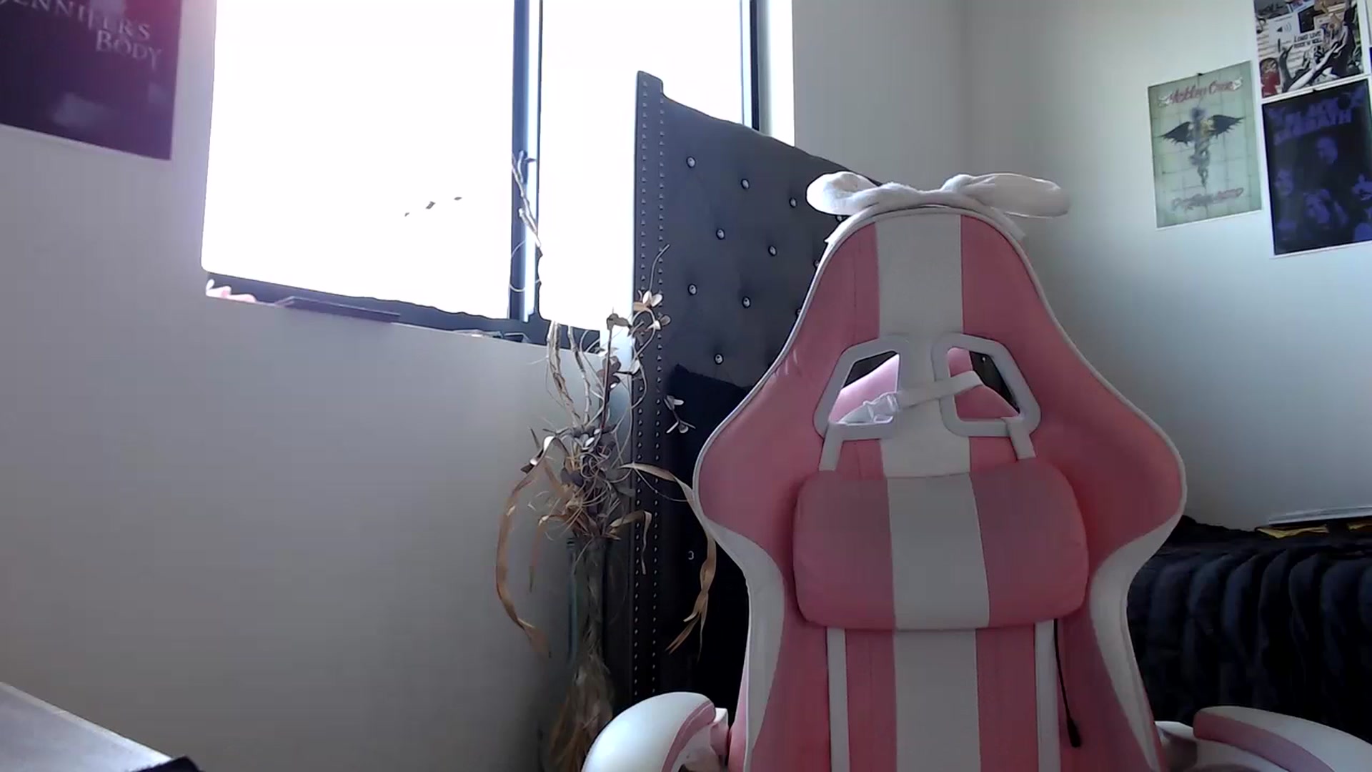 Gallery image thumbnail from iplayhardbabe's myfreecams stream on, 09/23/2024, 21:06 image 19 of 20