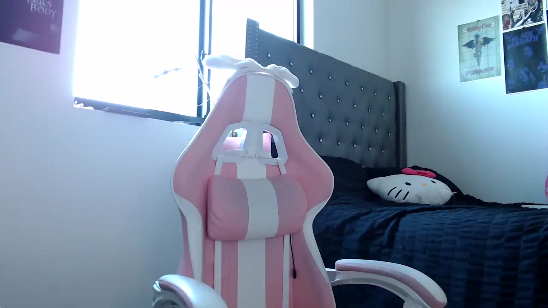Gallery image thumbnail from iplayhardbabe's myfreecams stream on, 09/23/2024, 22:48 image 1 of 20