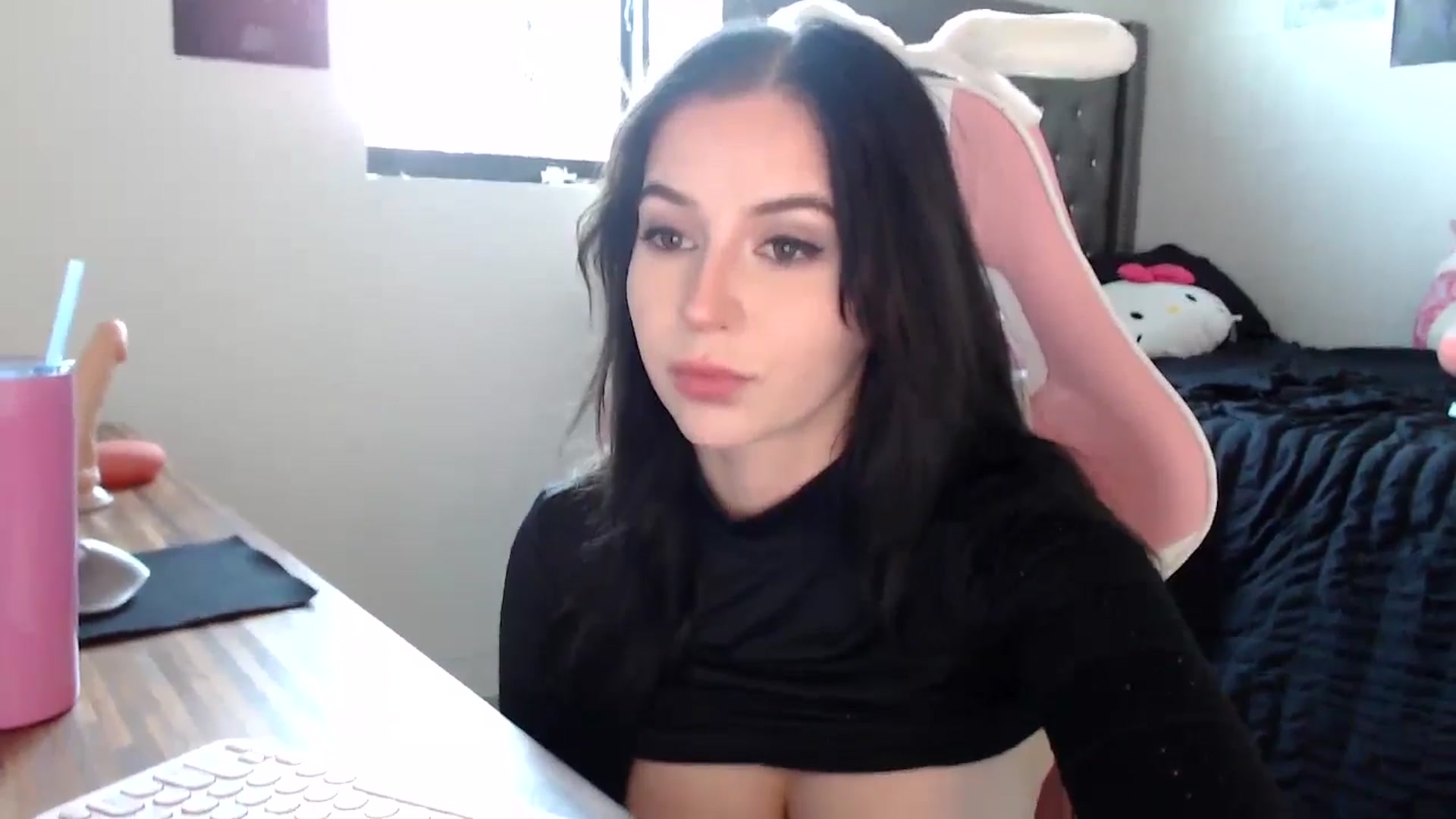 Gallery image thumbnail from iplayhardbabe's myfreecams stream on, 09/29/2024, 22:54 image 10 of 20