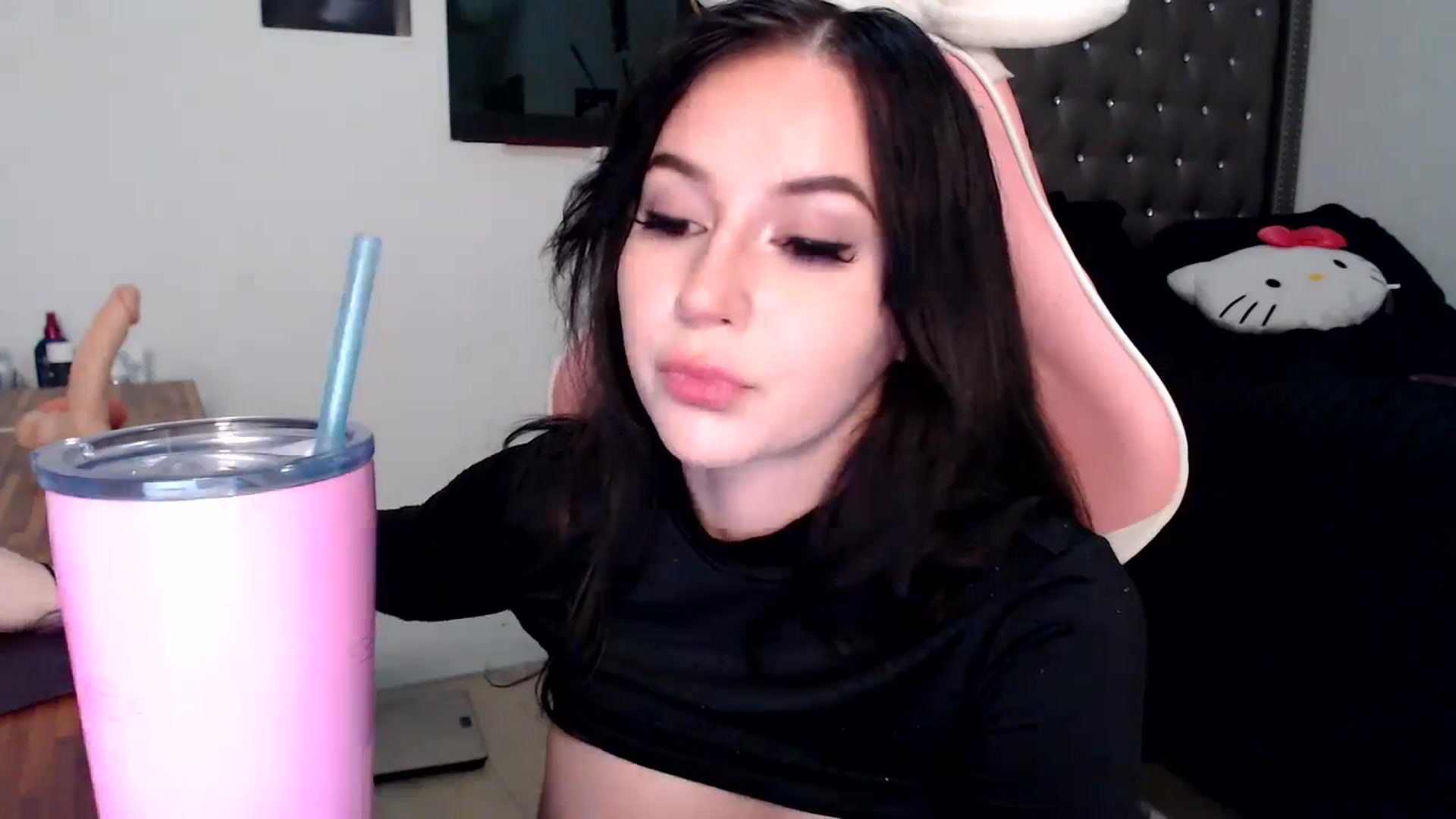 Gallery image thumbnail from iplayhardbabe's myfreecams stream on, 09/29/2024, 23:52 image 15 of 20