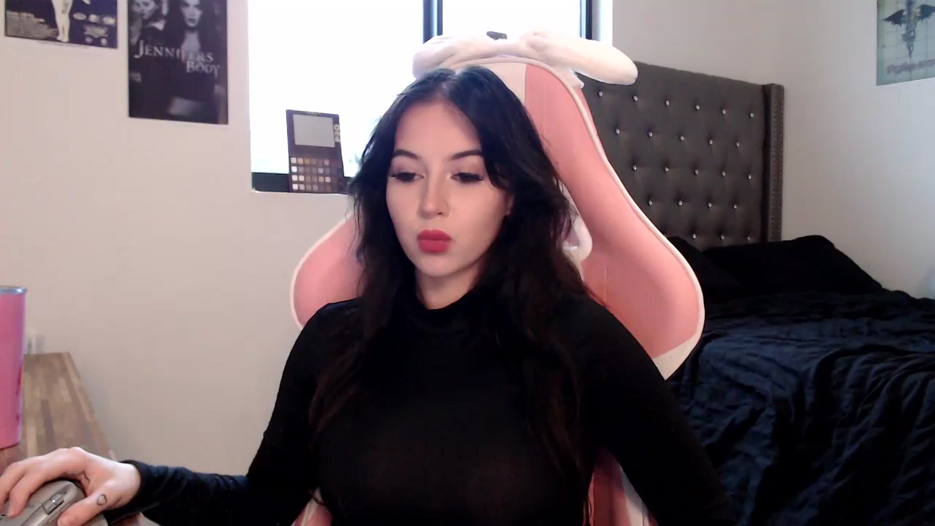 Gallery image thumbnail from iplayhardbabe's myfreecams stream on, 10/05/2024, 22:59 image 1 of 20