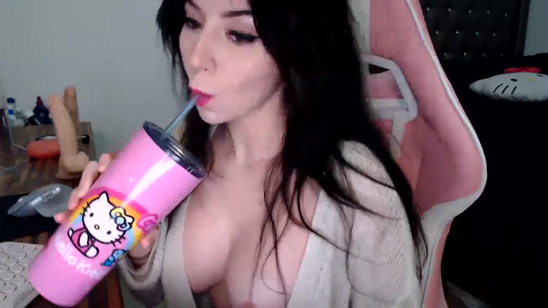 Gallery image thumbnail from iplayhardbabe's myfreecams stream on, 10/06/2024, 23:19 image 9 of 20