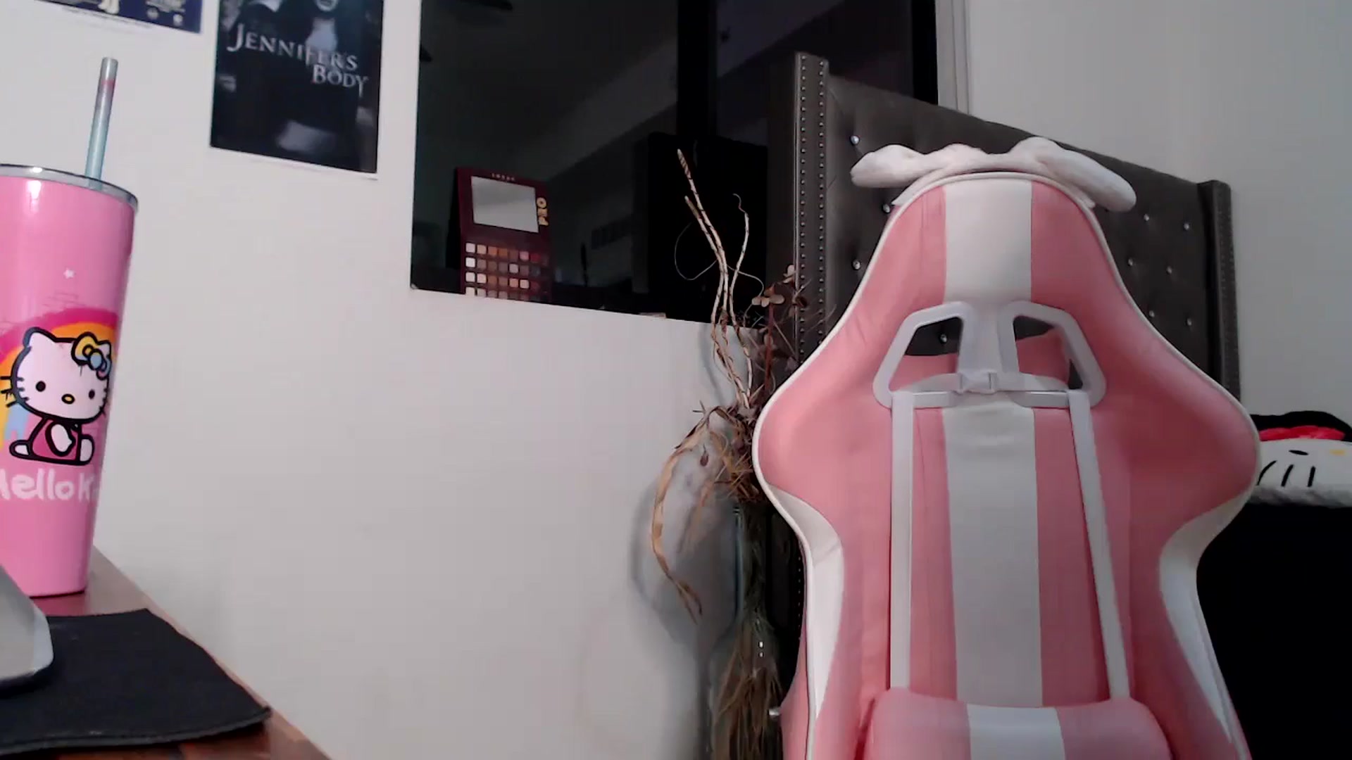 Gallery image thumbnail from iplayhardbabe's myfreecams stream on, 10/07/2024, 24:18 image 8 of 20