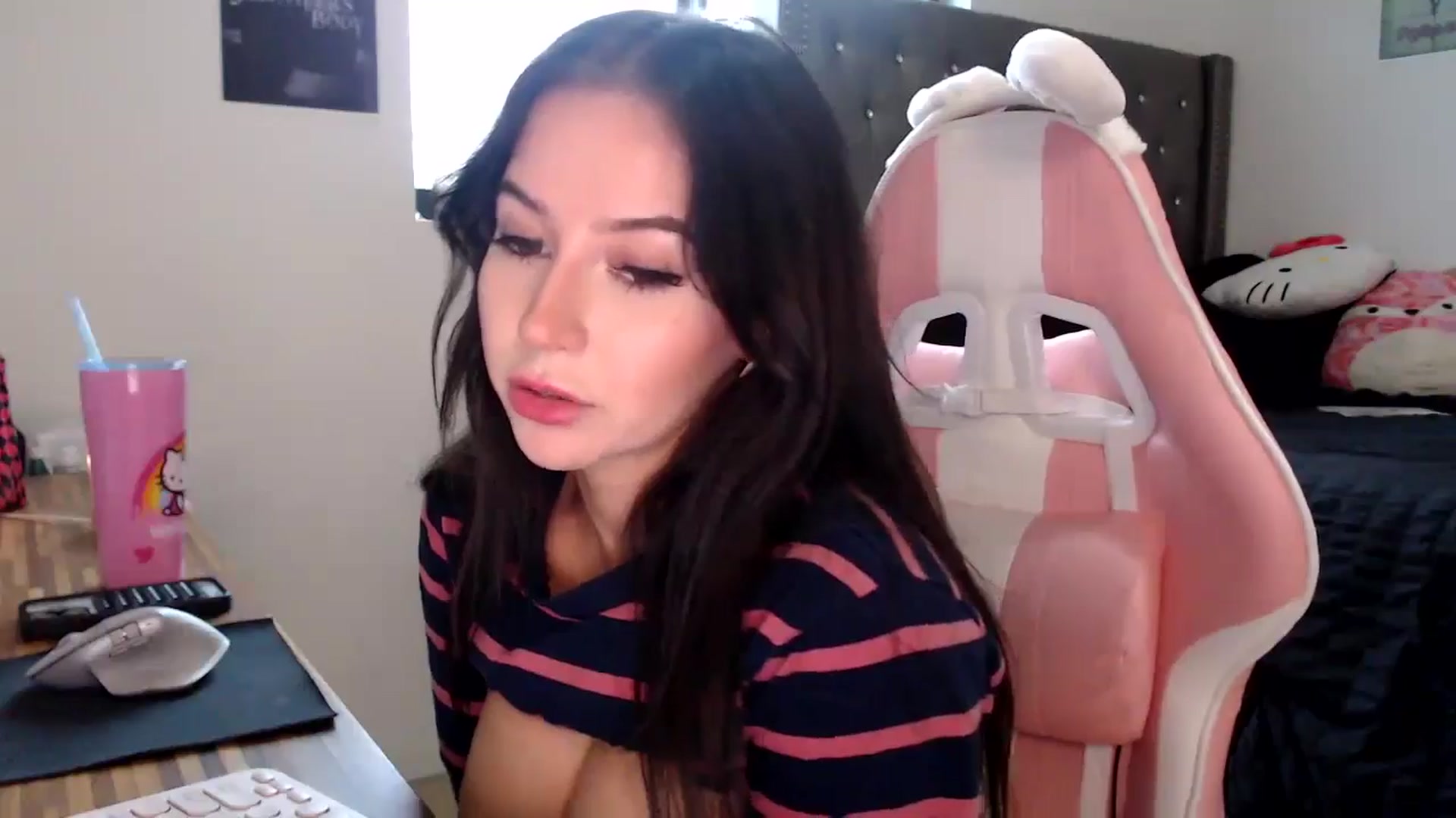 Gallery image thumbnail from iplayhardbabe's myfreecams stream on, 10/12/2024, 21:26 image 9 of 20