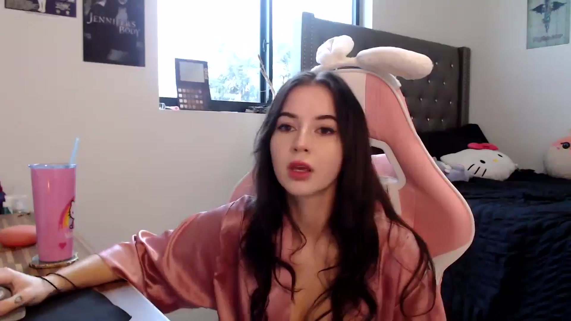 Gallery image thumbnail from iplayhardbabe's myfreecams stream on, 10/15/2024, 22:32 image 9 of 20