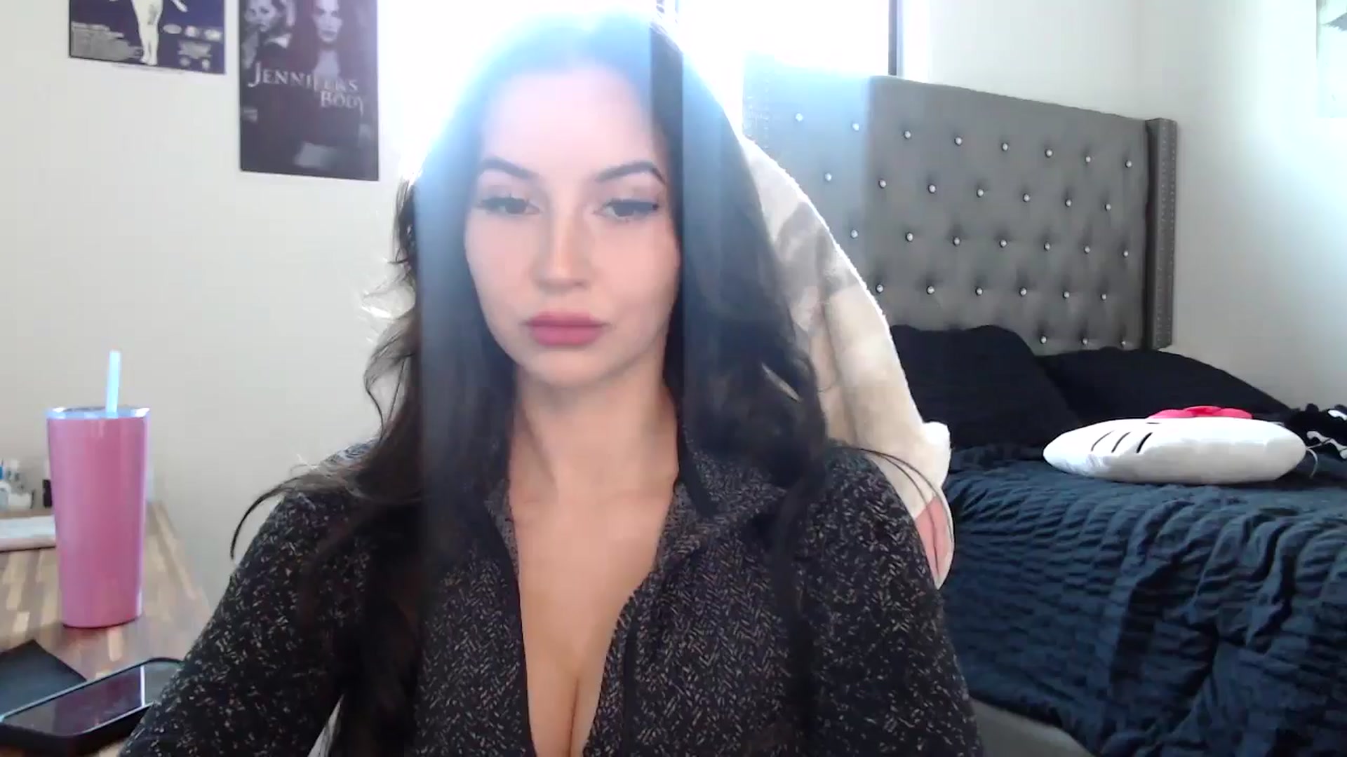 Gallery image thumbnail from iplayhardbabe's myfreecams stream on, 10/20/2024, 24:26 image 1 of 20