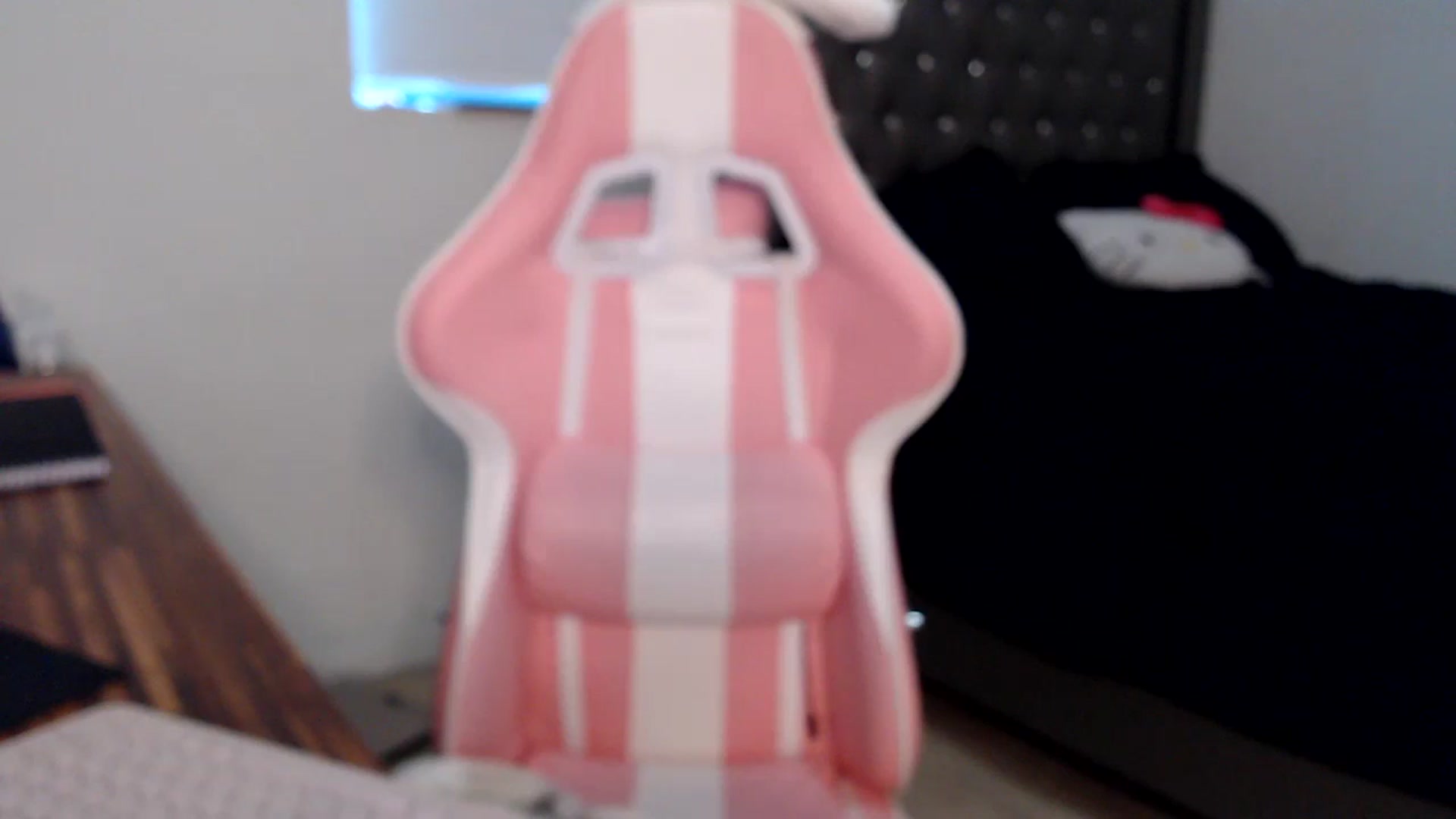 Gallery image thumbnail from iplayhardbabe's myfreecams stream on, 10/22/2024, 22:26 image 7 of 20