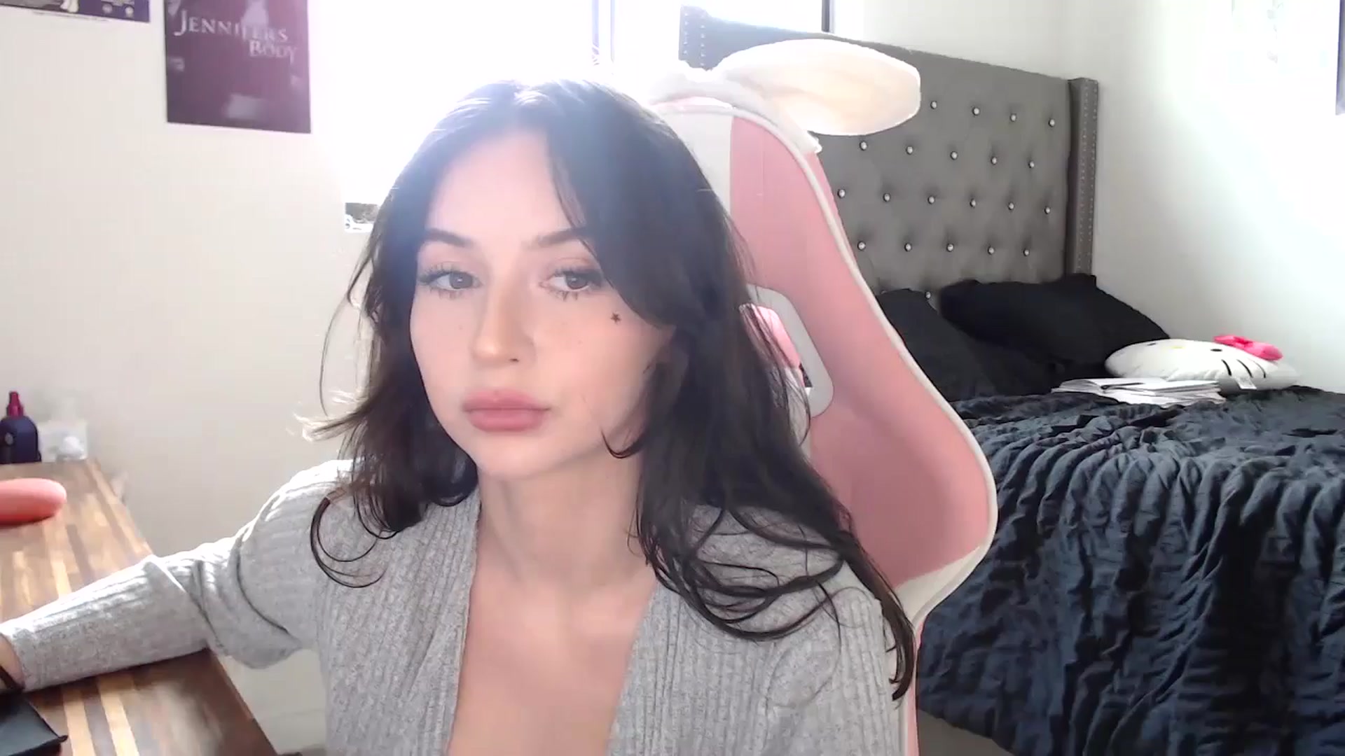 Gallery image thumbnail from iplayhardbabe's myfreecams stream on, 10/23/2024, 20:28 image 1 of 20