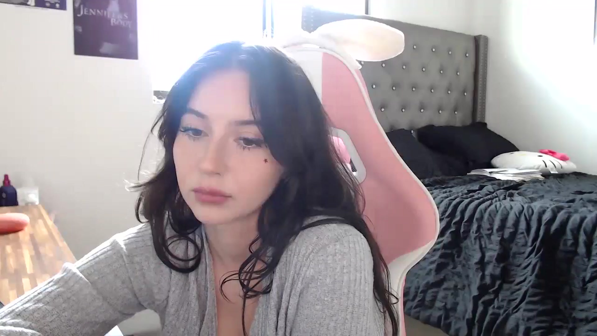 Gallery image thumbnail from iplayhardbabe's myfreecams stream on, 10/23/2024, 20:28 image 7 of 20