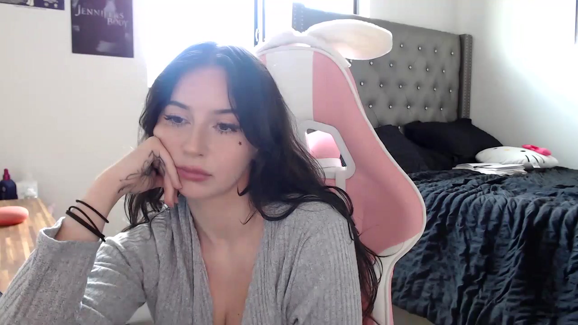 Gallery image thumbnail from iplayhardbabe's myfreecams stream on, 10/23/2024, 20:28 image 9 of 20