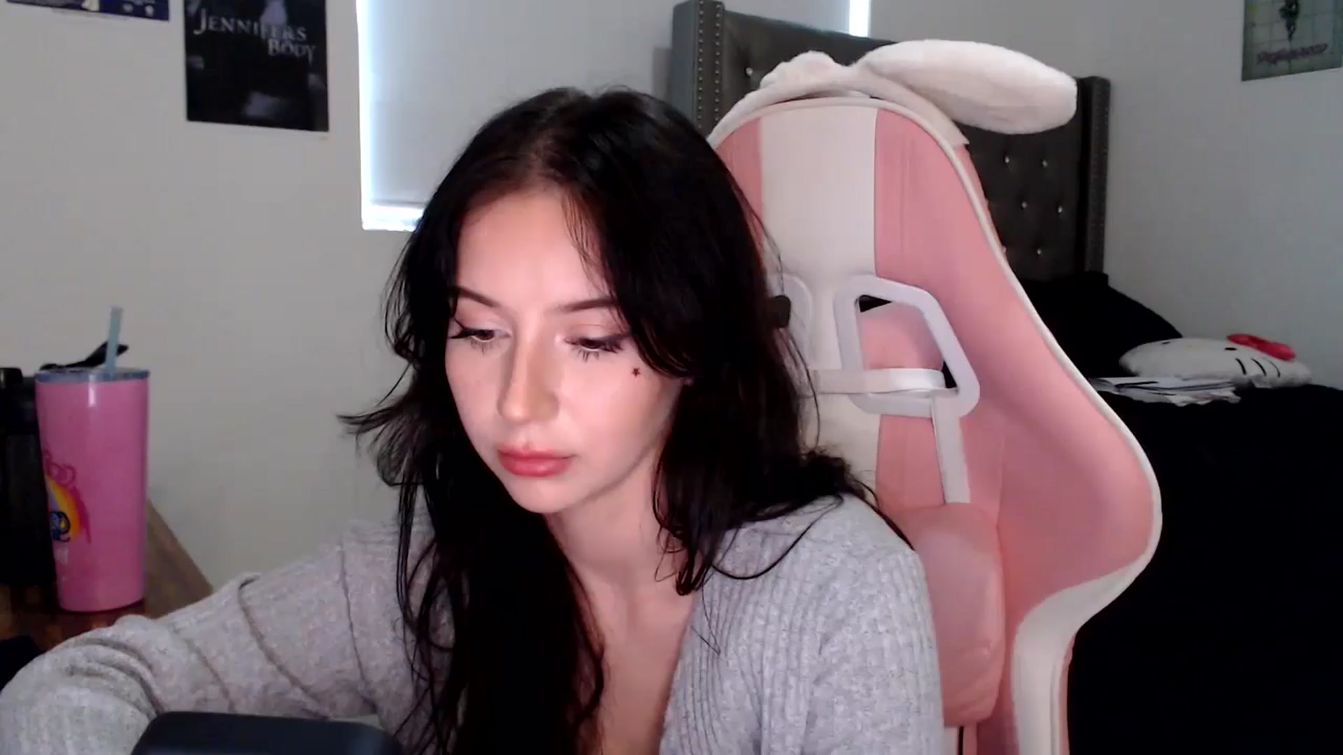 Gallery image thumbnail from iplayhardbabe's myfreecams stream on, 10/23/2024, 23:27 image 2 of 20