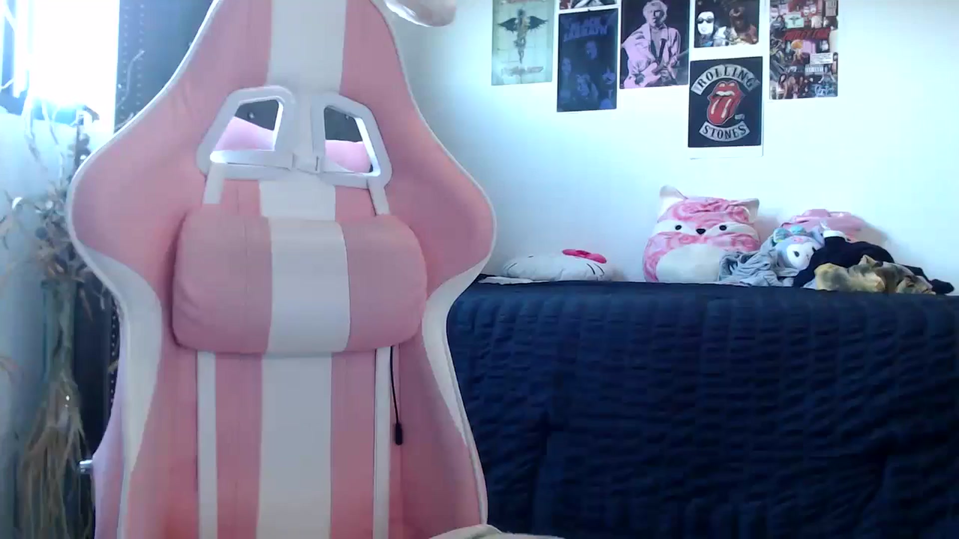 Gallery image thumbnail from iplayhardbabe's myfreecams stream on, 10/25/2024, 21:38 image 14 of 20