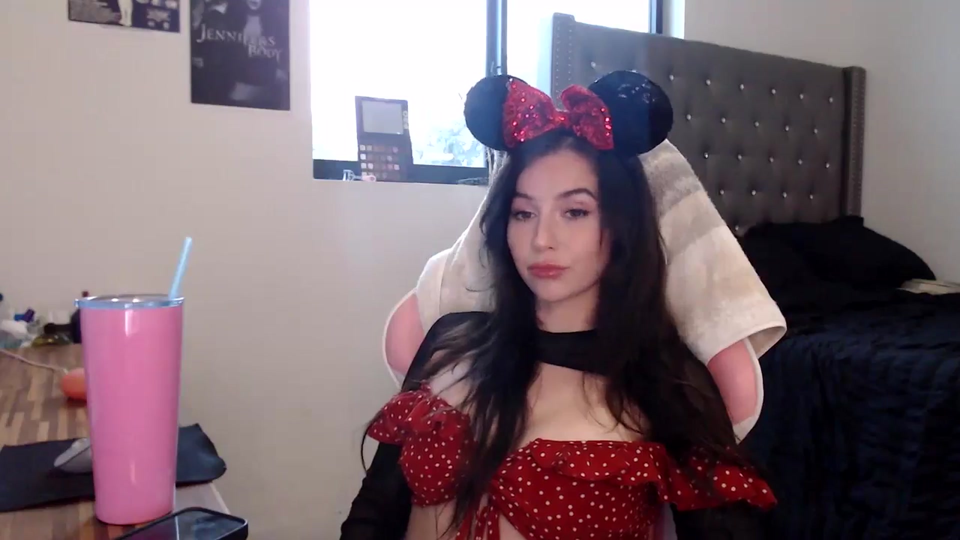 Gallery image thumbnail from iplayhardbabe's myfreecams stream on, 10/27/2024, 22:58 image 11 of 20